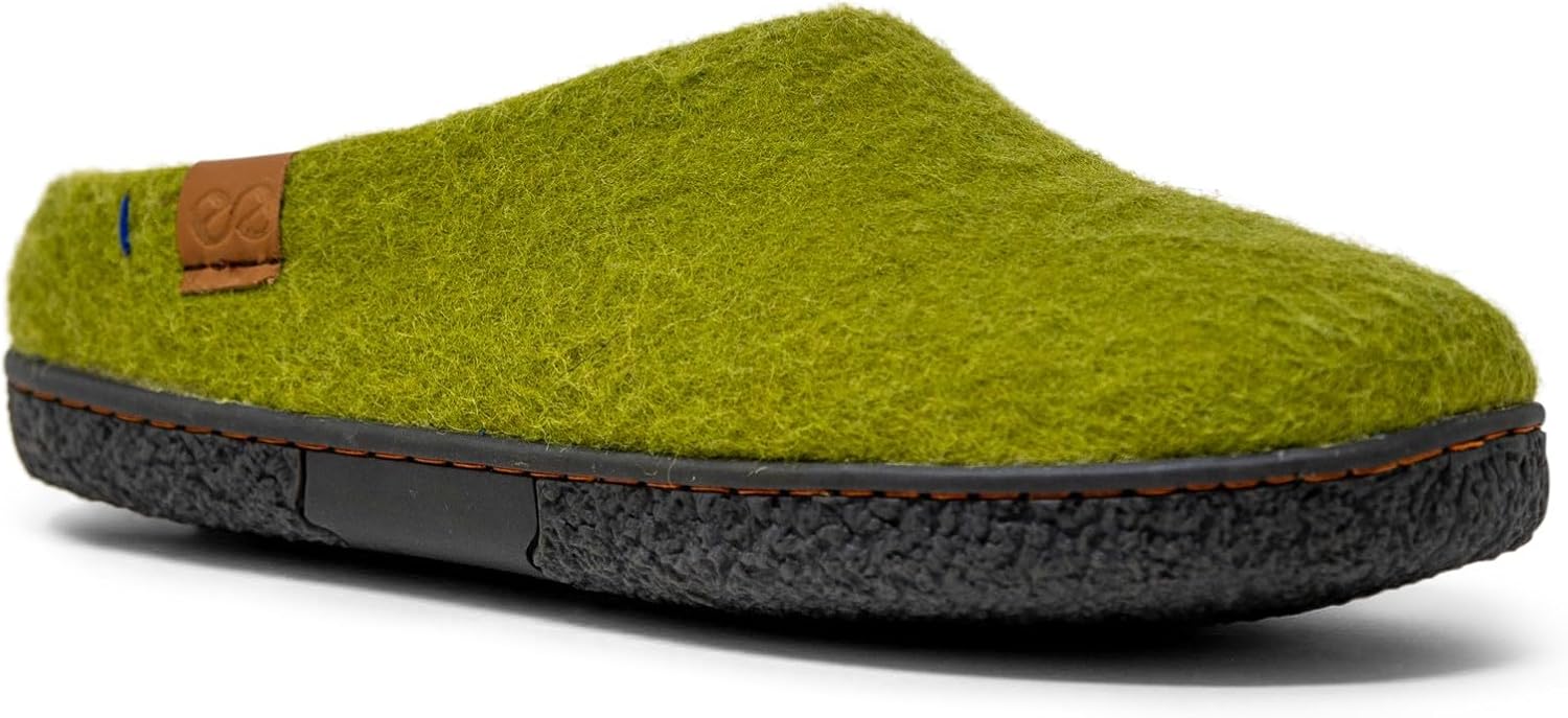 Designed in Denmark | Hand-Made in Nepal | Women's Tibet Wool Slippers with Rubber Soles