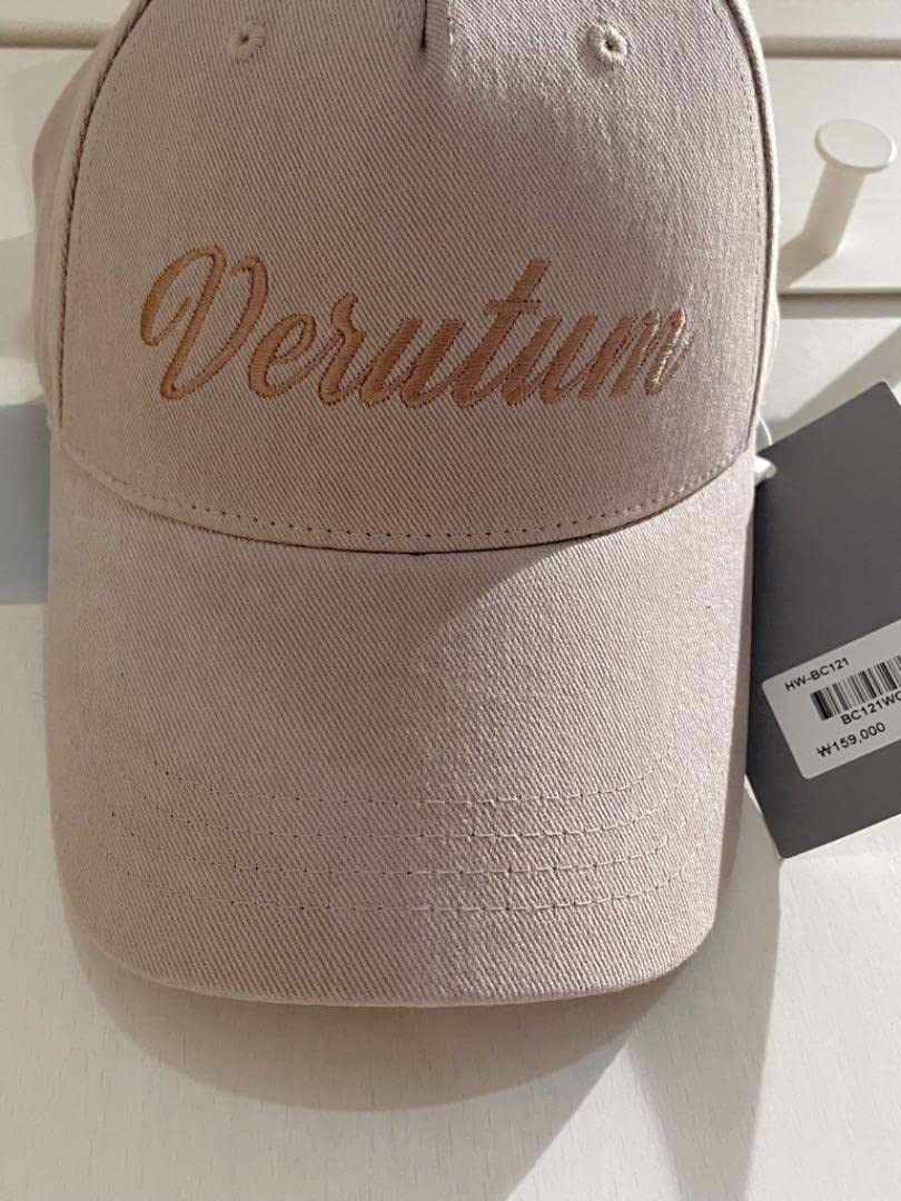 Amazon.co.jp: Y2K Verutum タグ付き ビッグ筆記体ロゴ刺繍