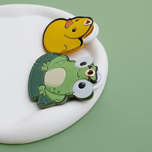 Miniatura 4 de XEEWEN Paquete de 2 llaveros de piel para Airtag para mujer, diseño de rana kawaii, pato, funda oculta para Apple AirTag