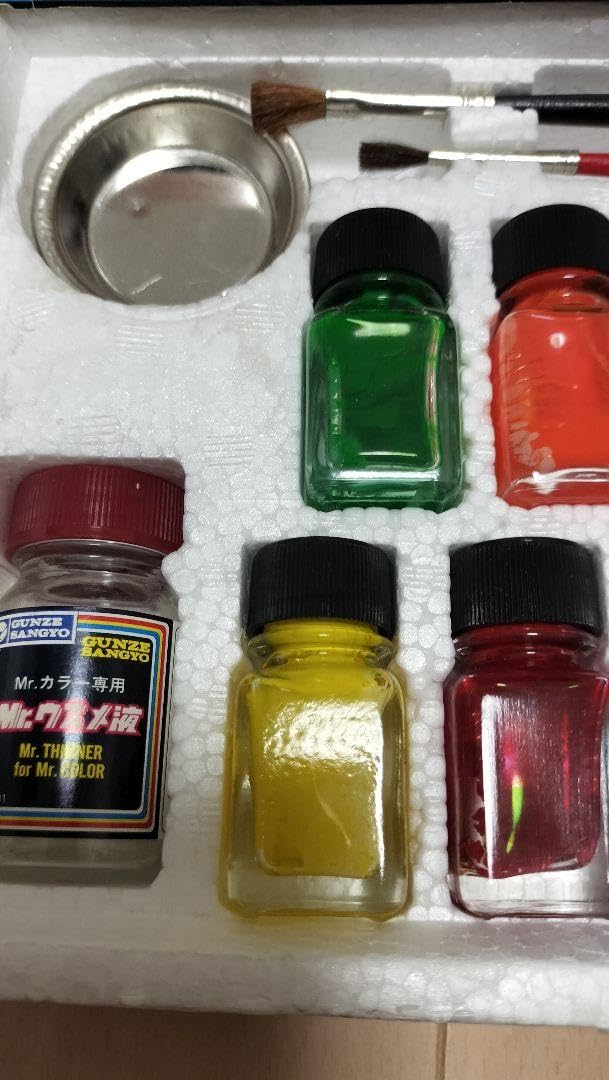 オ*ン様 プラモデル　塗料　まとめ売り 71wJO9E80tL._UF350,350_QL50_.jpg