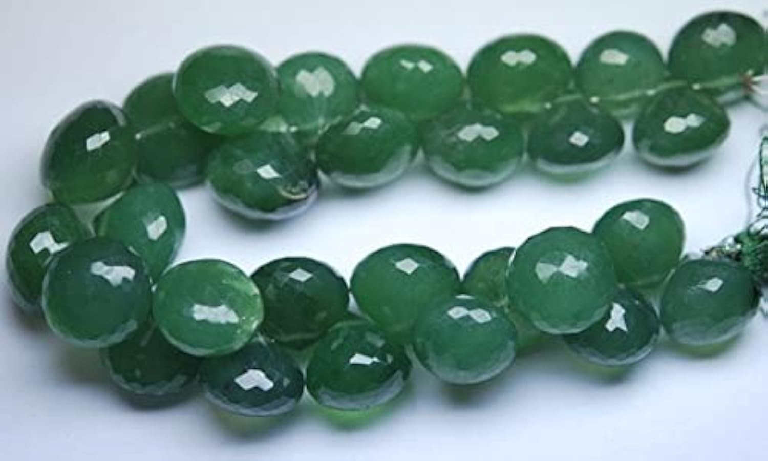 Aventurine briolettes oignons facettées pour créer des bijoux bohèmes et accessoires d'été