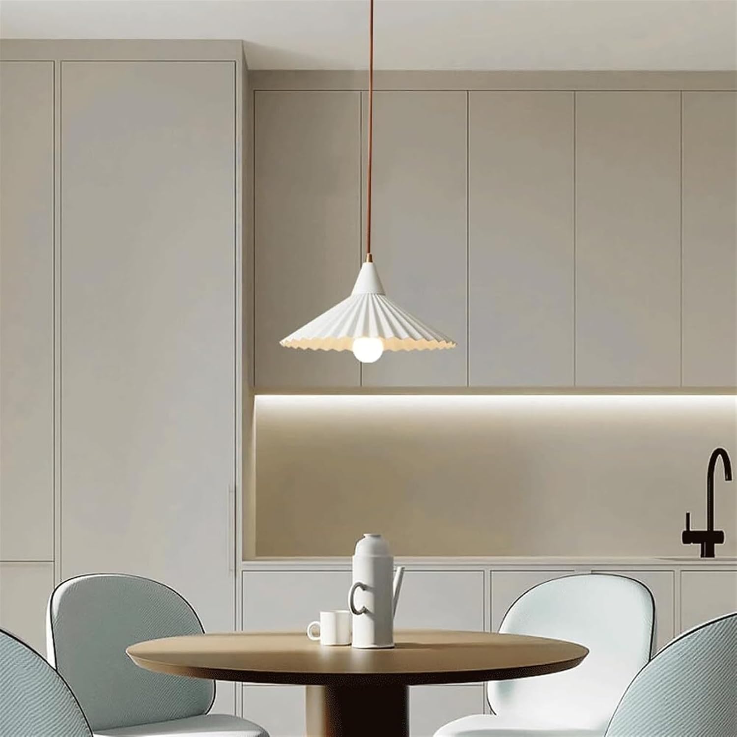 Industrial Iron Pendant Light – Adjustable Pleated Chandelier for Indoor and Outdoor Use