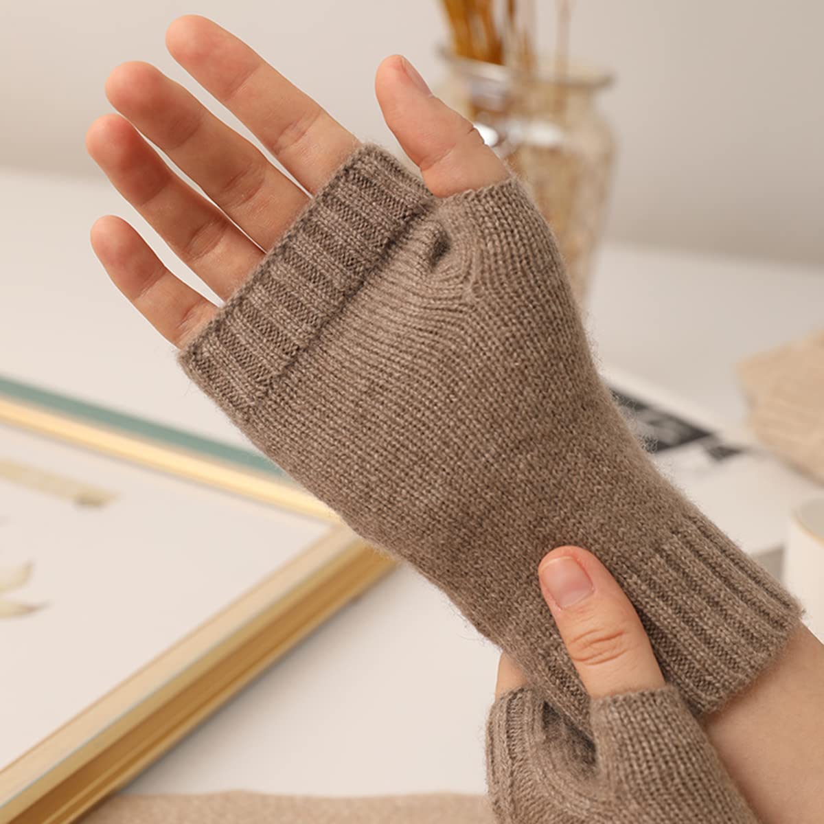 Guantes Sin Dedos de Puro Cachemir para Mujeres Hombres, Guantes Invierno de Medio Dedos para Muñeca Calentadores de Manos, Suave Cálido Manopla de Sin Dedos para Regalo Parejas Purple