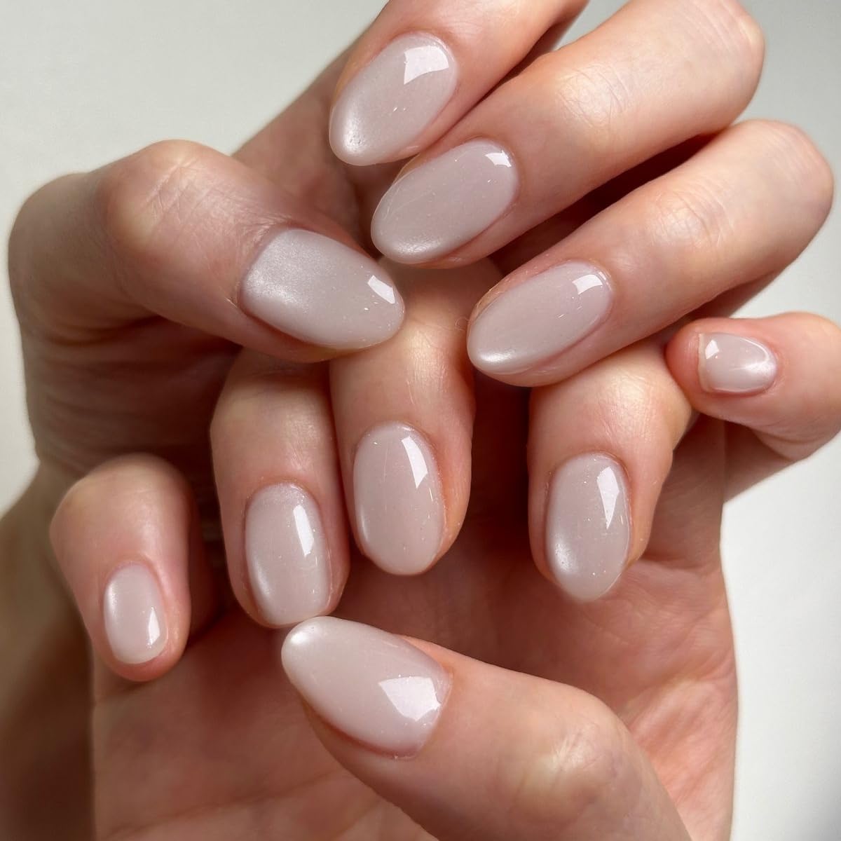 SXVME Soft Gel Press on Nails Extra Short Oval, 30 Pcs White Cat Eye False Nails Short Almond