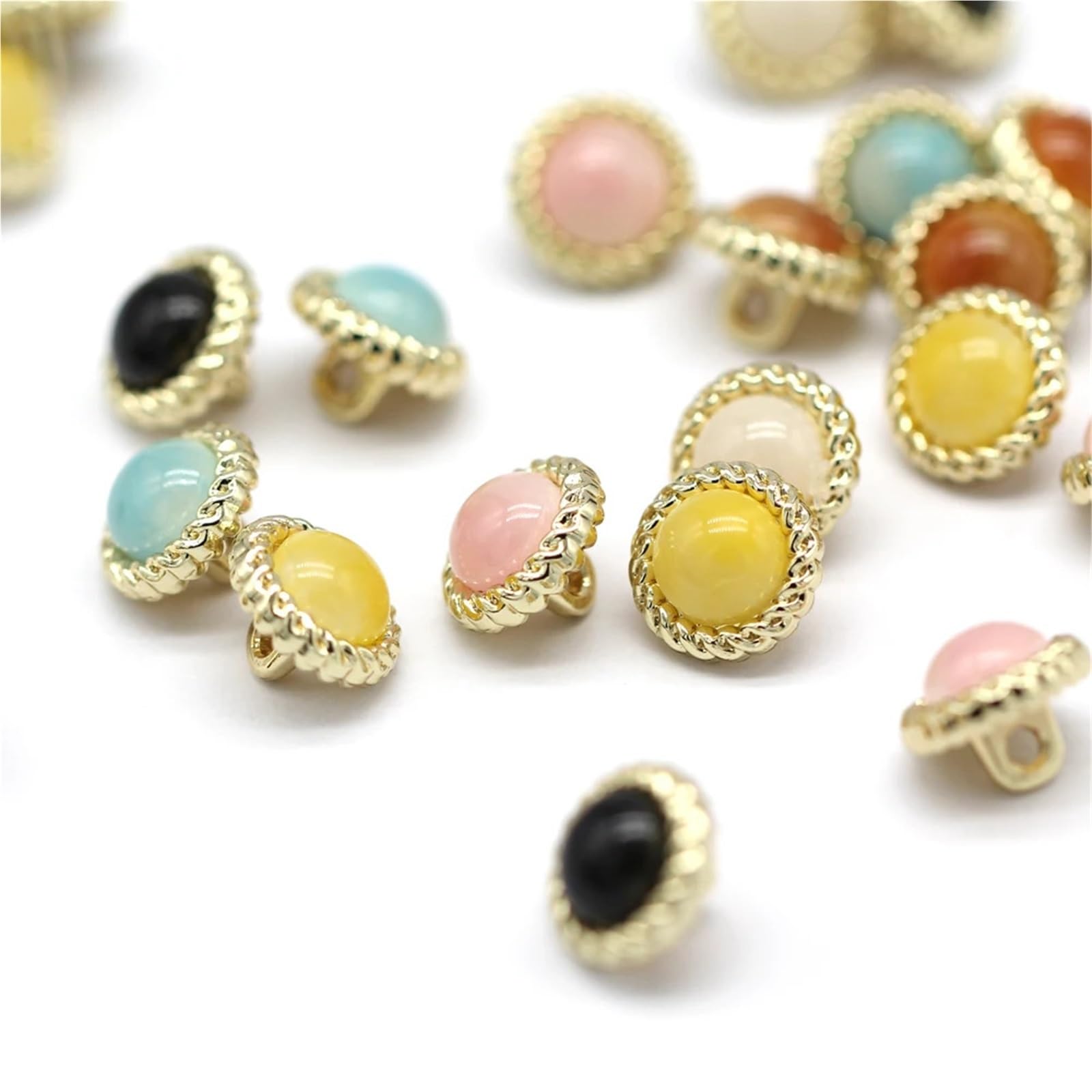 Bottoni in metallo dorato con perle, 11 mm, 100 pezzi, per camicie e vestiti vintage | Bottoni vintage dorati con perle, rotondi da 11 mm, 100 pezzi per progetti di cucito per camicie, abiti, polsini, colletti.