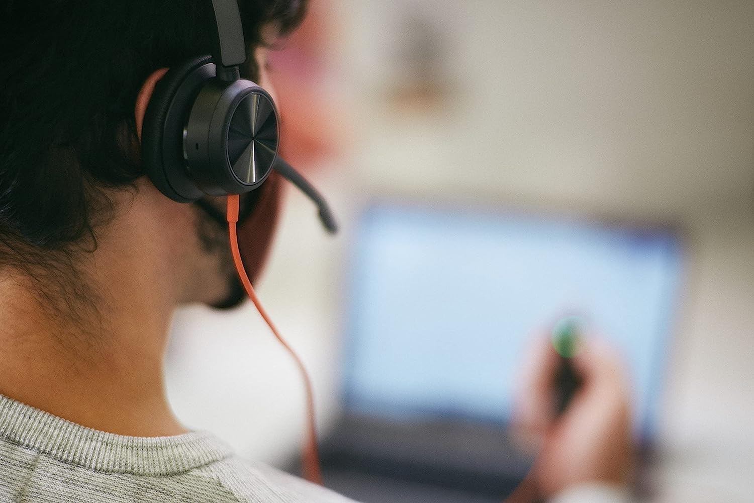 Plantronics Blackwire8225 ヘッドセット USB-C＆A Plantronics Blackwire8225 ヘッドセット USB-C＆A Plantronics