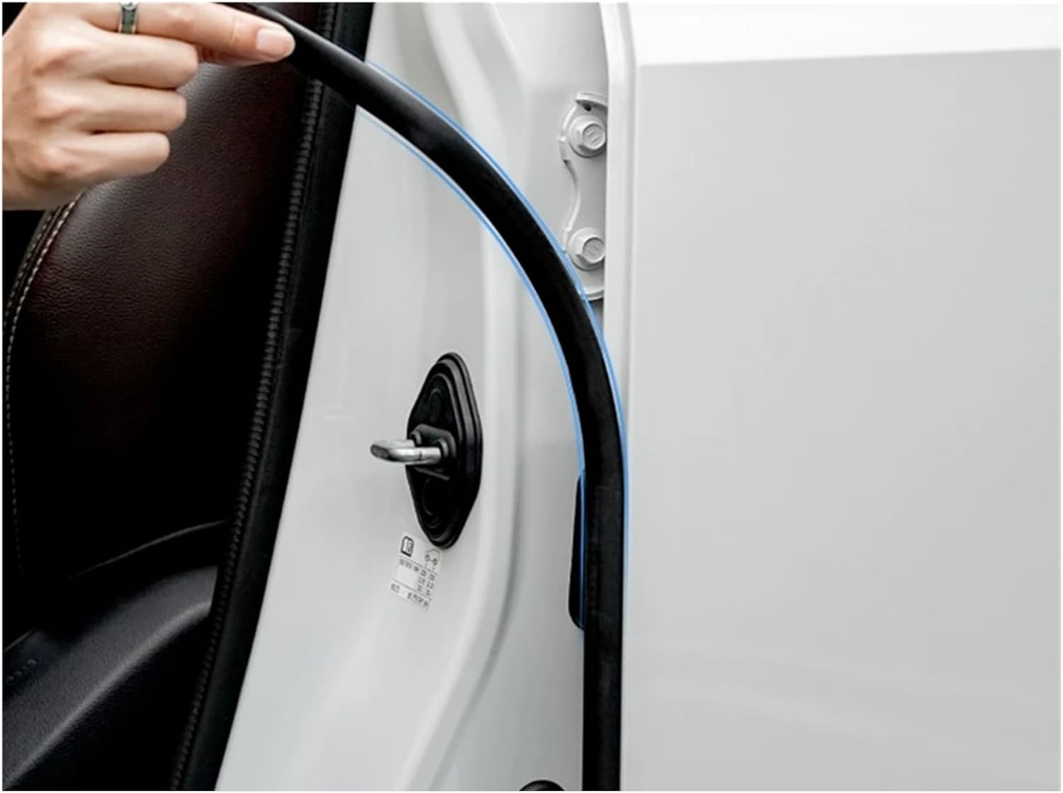 Car Door Sealing Strip B-Pillar C-Pillar Sound Insulation Sealing Strip for 250 2024 2025