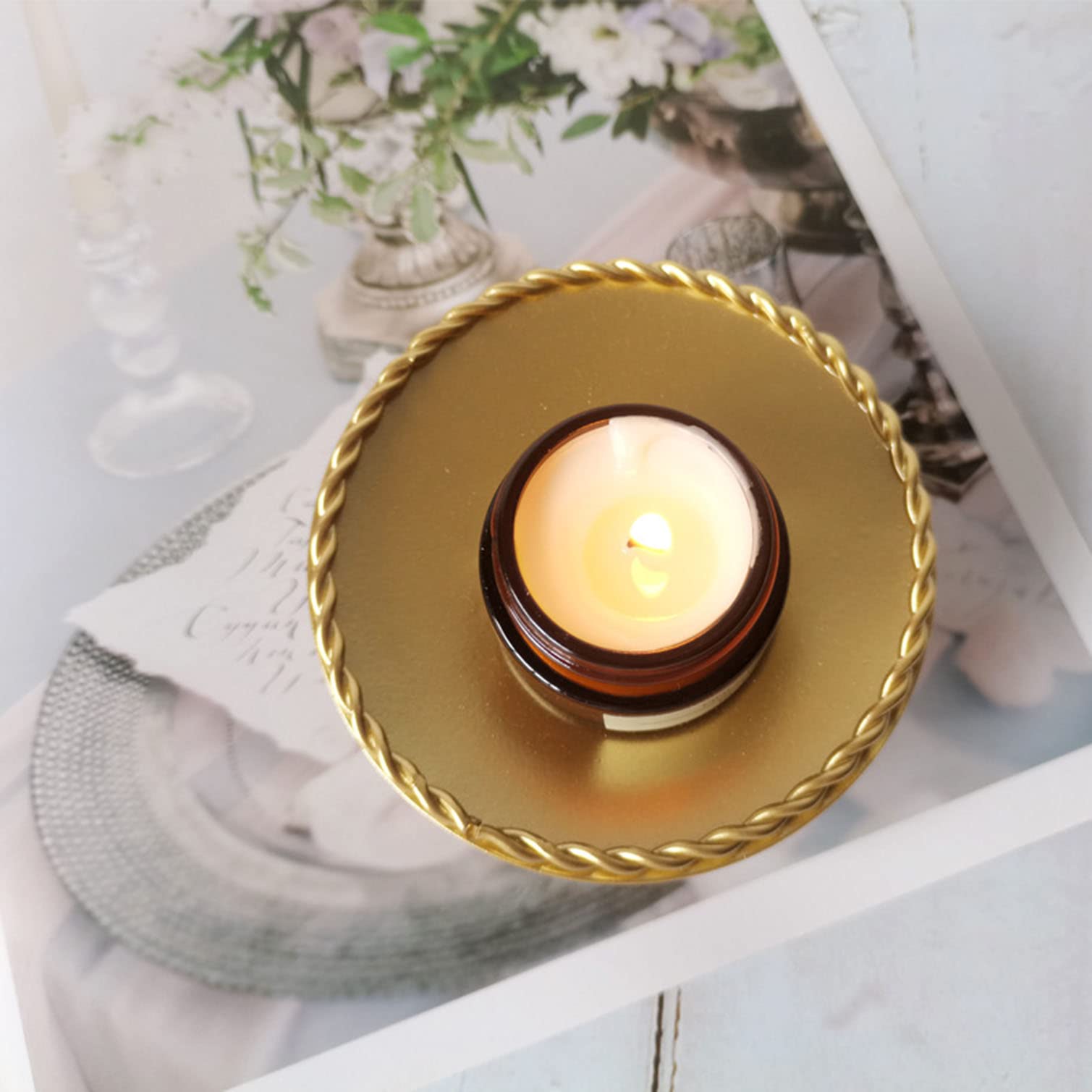 Kerzenständer, 2 4 6 Stück Kerzenteller Adventskranz, Gold D 10cm Eisenkerzenhalter Kerzenbecher Esstischdekoration Taufkerzen Hochzeitskerzen-6 Stück