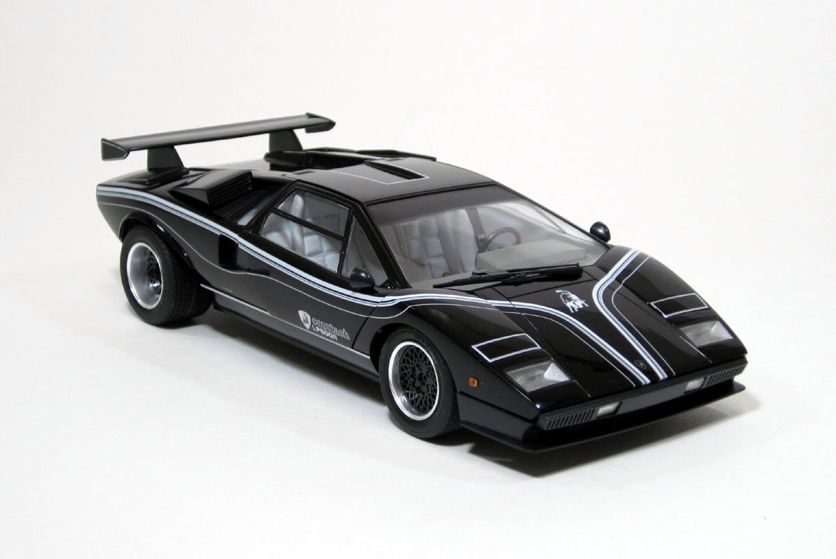 ミニカー　スーパーカー　ランボルギーニカウンタックLP500S Amazon | 青島文化教材社 1/24 スーパーカー No.04 ランボルギーニ