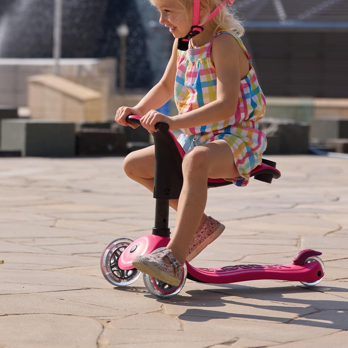 Globber - GO•UP Sporty Lights - Trottinette évolutive 3 Roues avec siège, pour Les Enfants de 15 Mois à 6 Ans, Rose
