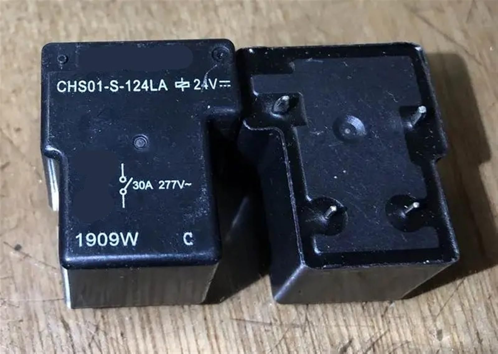 Relé de 4 pines CHS01-S-124LA para solucionar fallos en arranque 12V 3