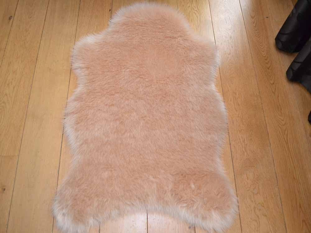 Sheepskin Natural Beige Faux Fur Style Rug (70cm x 100cm)