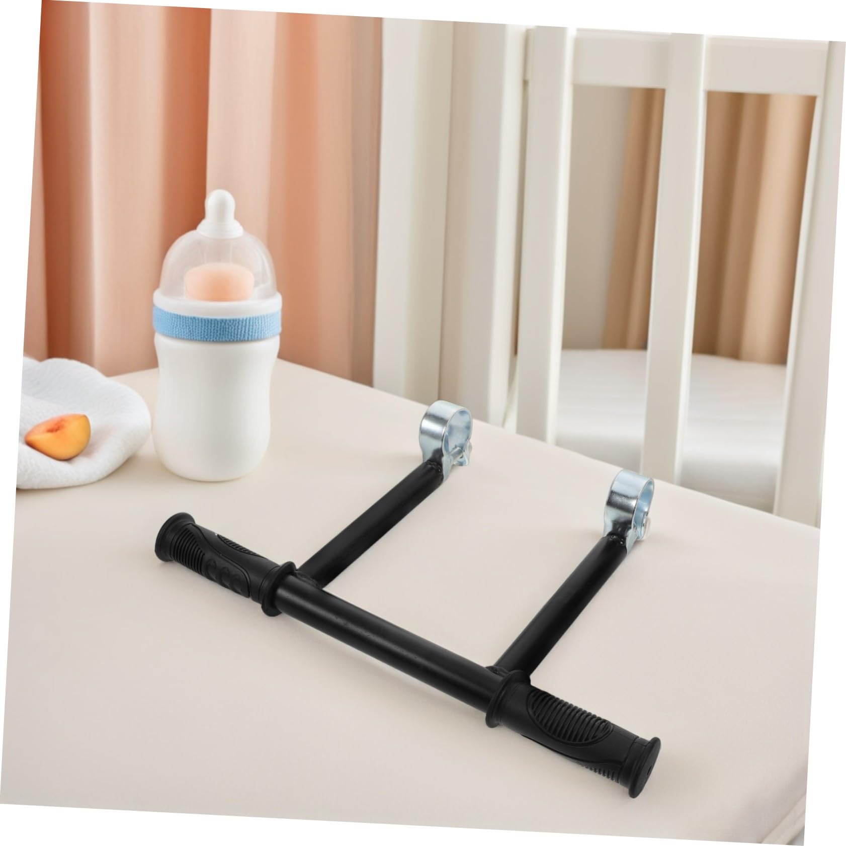 Maniglia di Estensione Passeggino Nero in Acciaio Inox e Plastico | Diametro Interno Clip 32mm, Distanza Viti 14mm, Presa Ergonomica, Uso Quotidiano e Gite in Famiglia