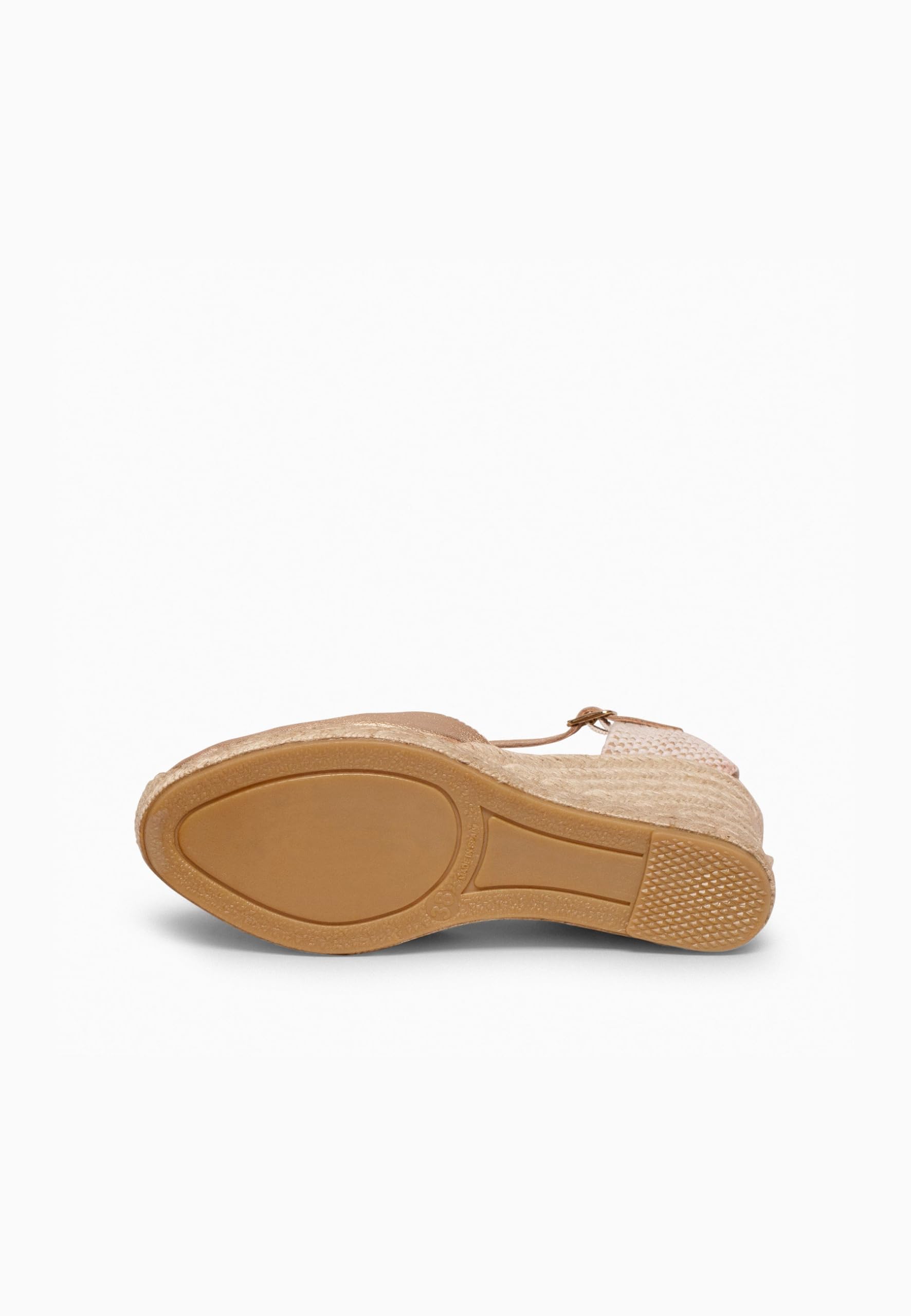 miMaO. Cuñas altas de esparto con plantilla acolchada de gel. Sandalias de piel. Artesanía Española