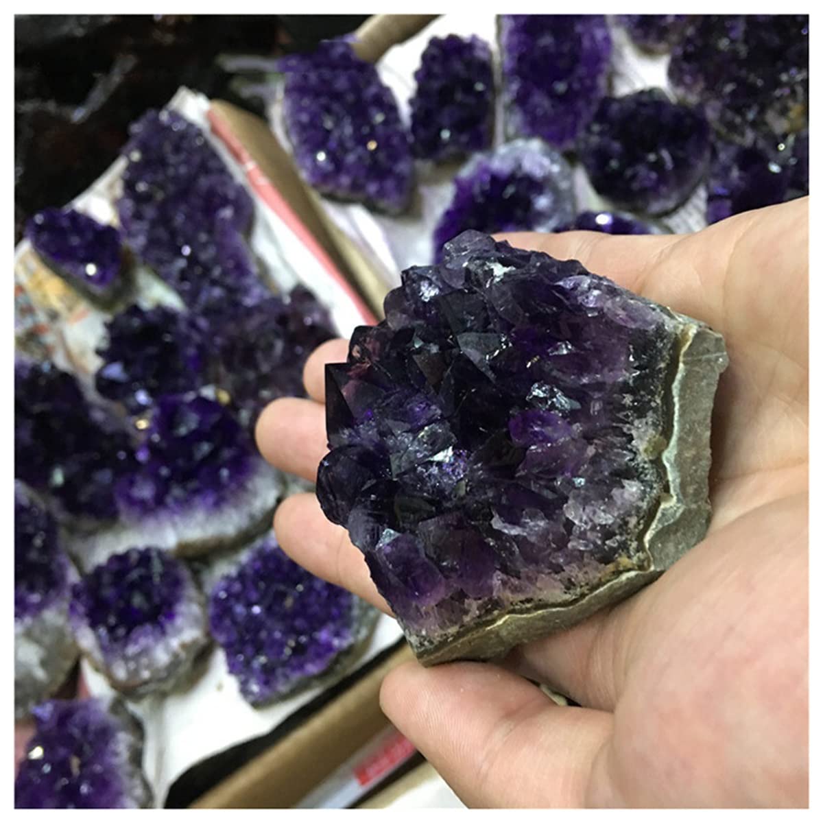 Amatista natural para regalo original de inauguración de casa con piedras de cuarzo de colección
