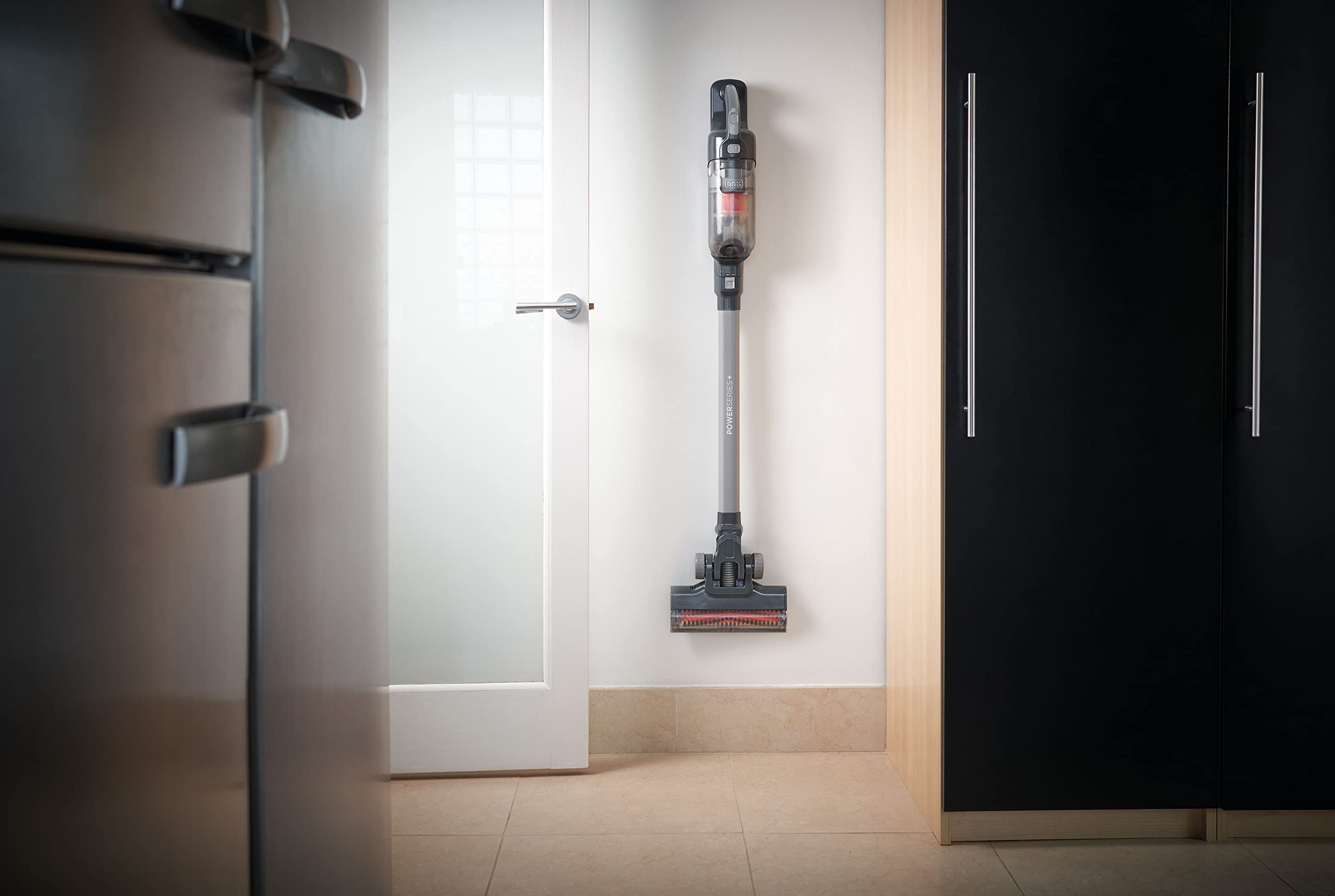 BLACK+DECKER, Bezprzewodowy odkurzacz pionowy 3 w 1 18 V/2 Ah, szaro-pomarańczowy, BHFEA520J-QW