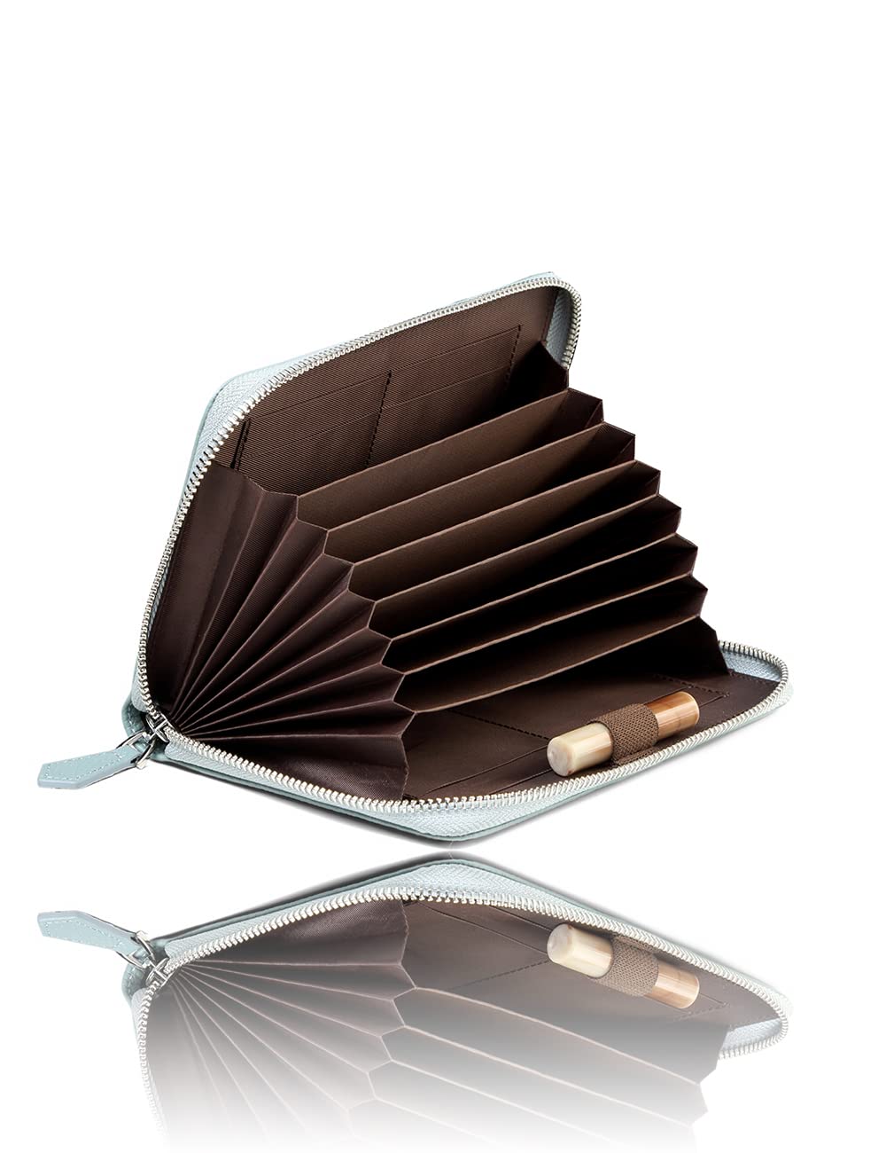 [Venssu] 通帳ケース 通帳入れ カードケース 磁気防止 印鑑も入る 薄型 レザー (アイスブルー)