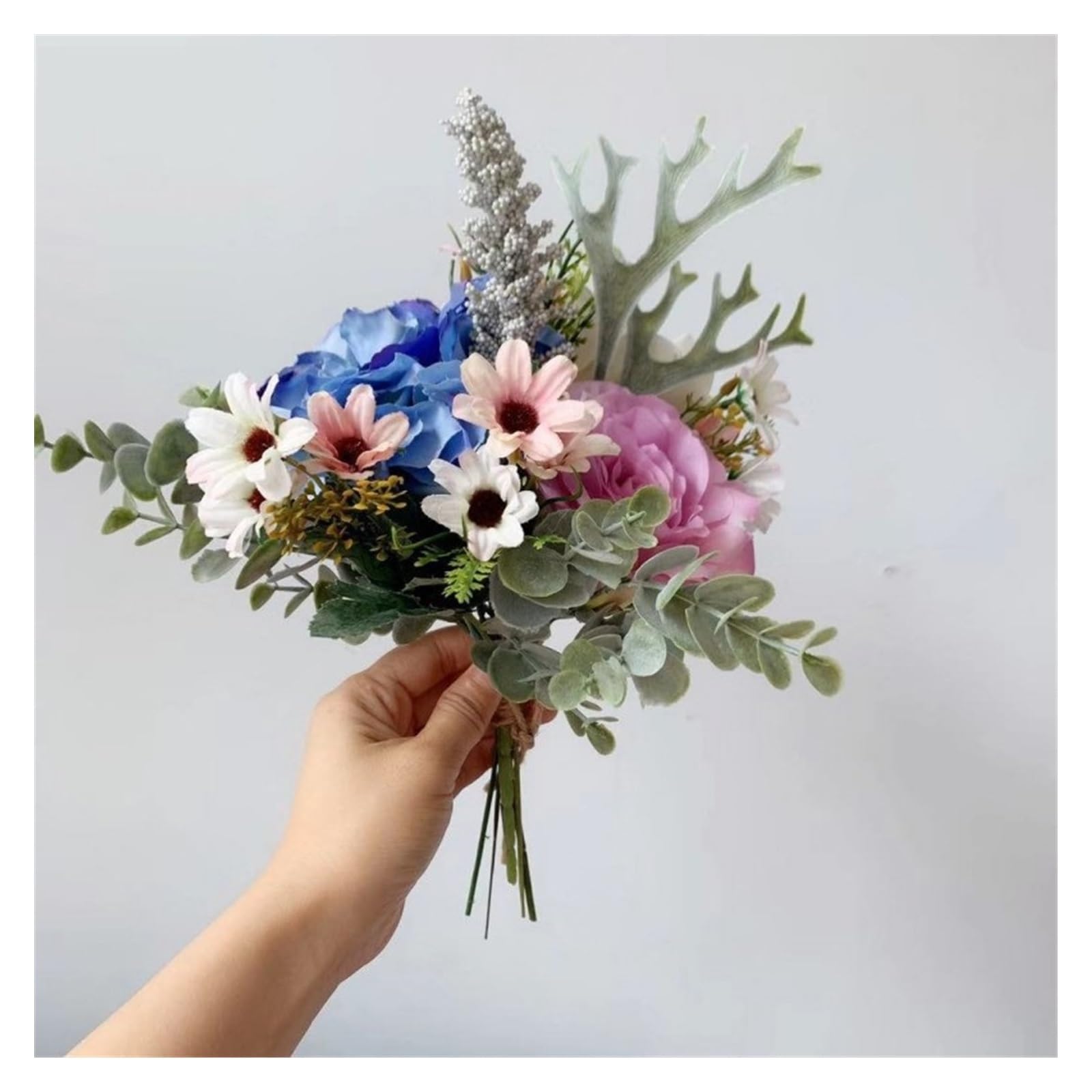 Fiori artificiali Simulazione di matrimonio Bouquet di fiori Rose artificiali Bouquet da damigella d'onore Ortensia Dalia Eucalipto Bouquet da sposa Fiori Fiore finto