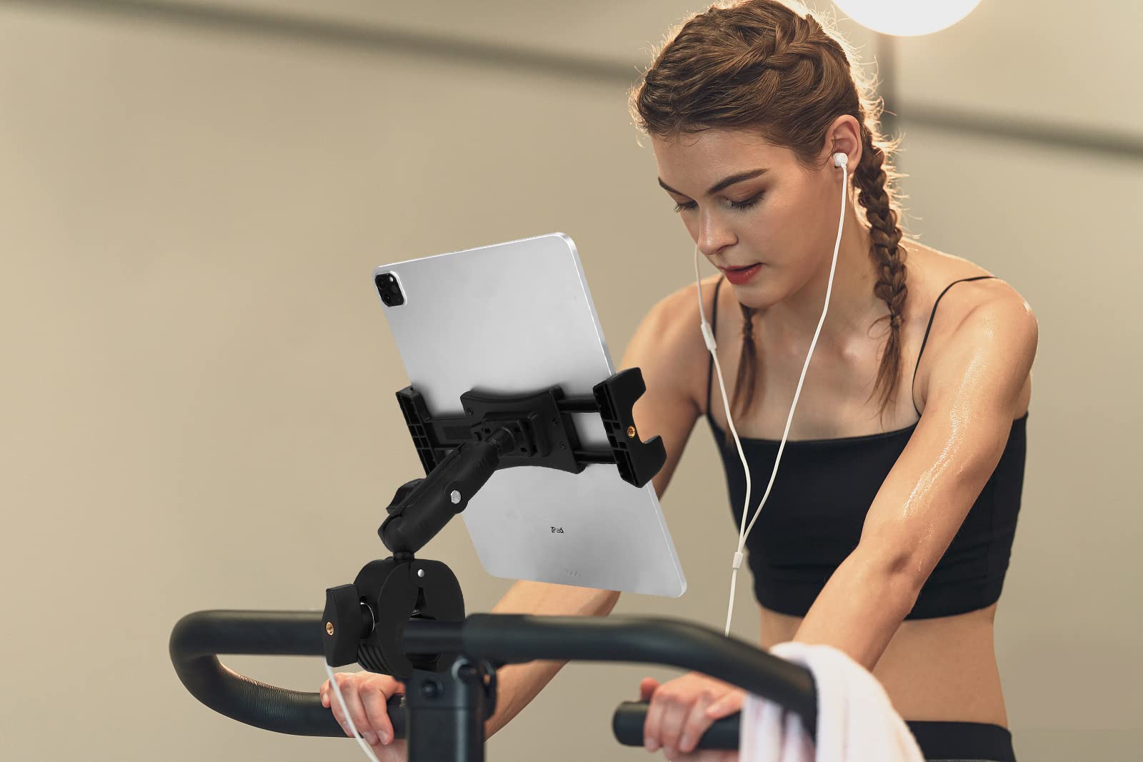 Treadmill Tablet Ipad Holder Bike Handlebar Mount Clamp for Stationary Bicycle Elliptical Spin Bike Peloton Stroller for 4-13