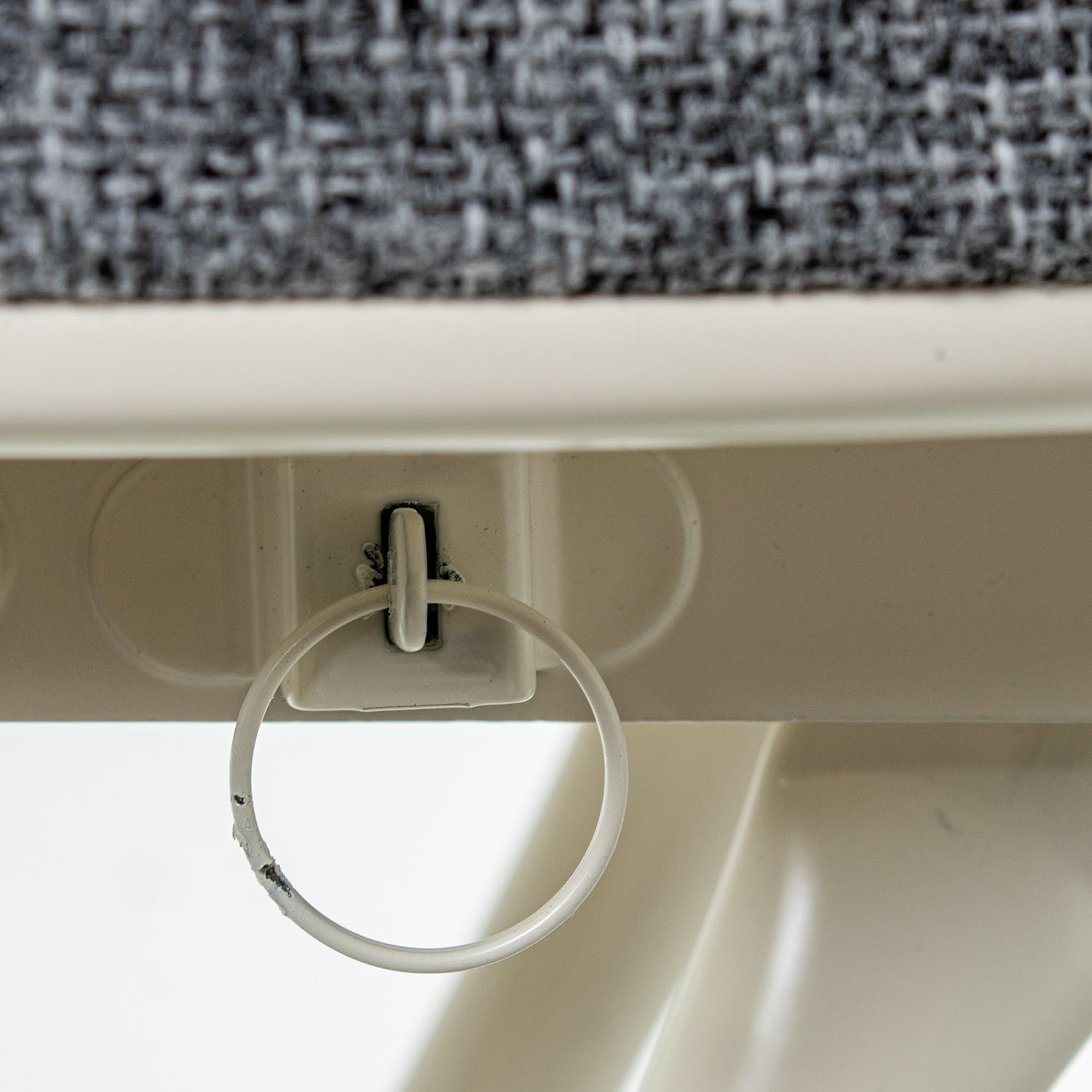 DRW Taburete Alto con Respaldo Plegable de Metal y Tela en Blanco y Gris 42x30x93 cm