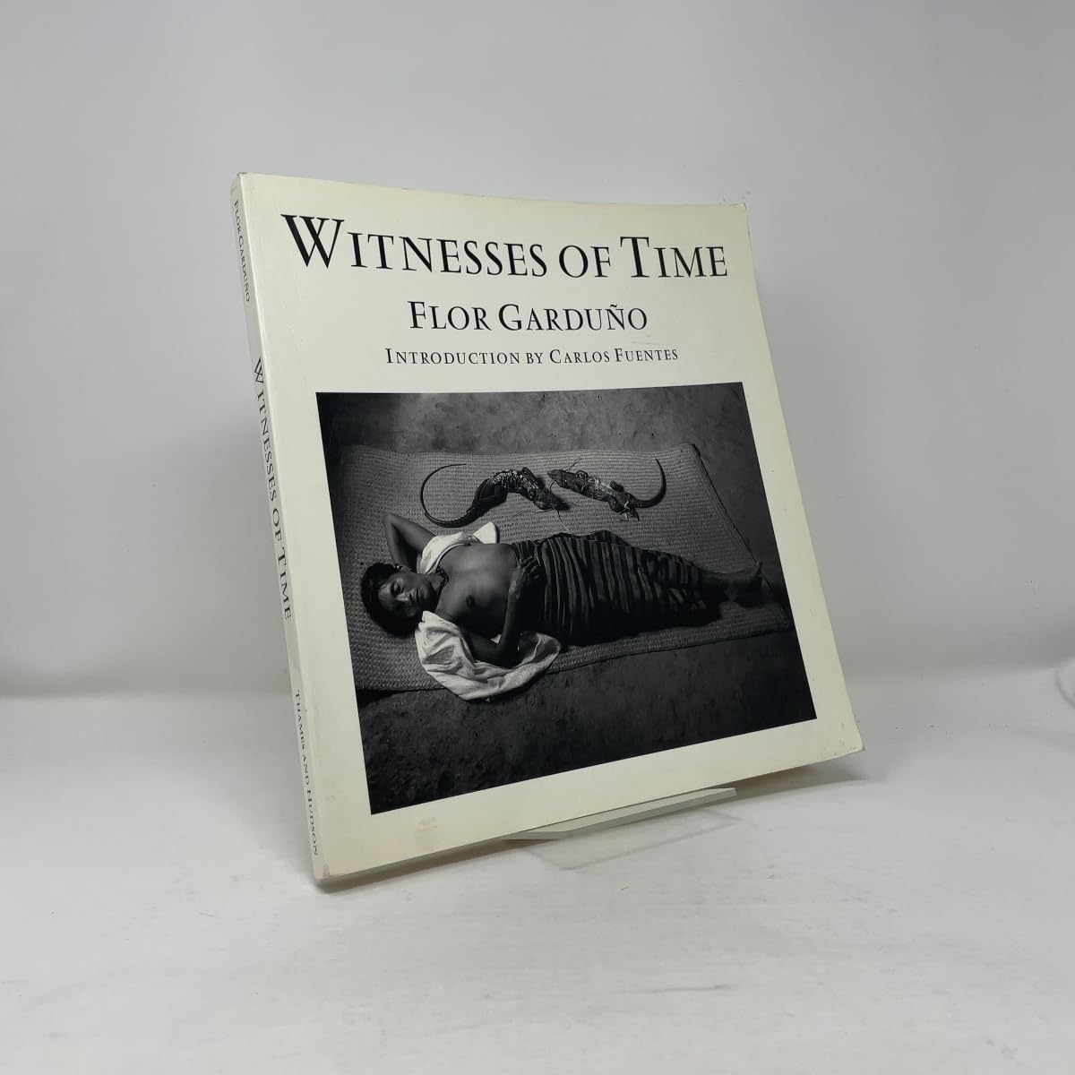 Amazon.com: Flor Garduño: books, biography, latest update