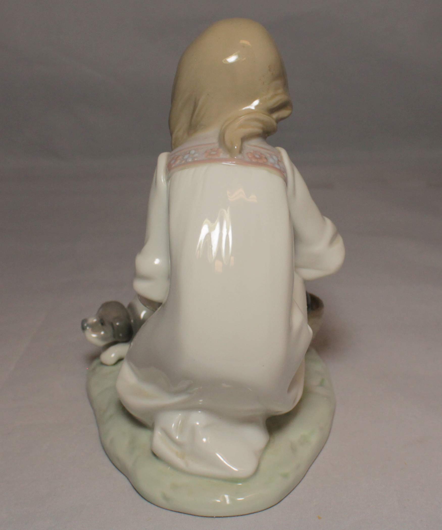 Amazon｜Lladro Joy in a basket 01005595｜収納用品 オンライン通販