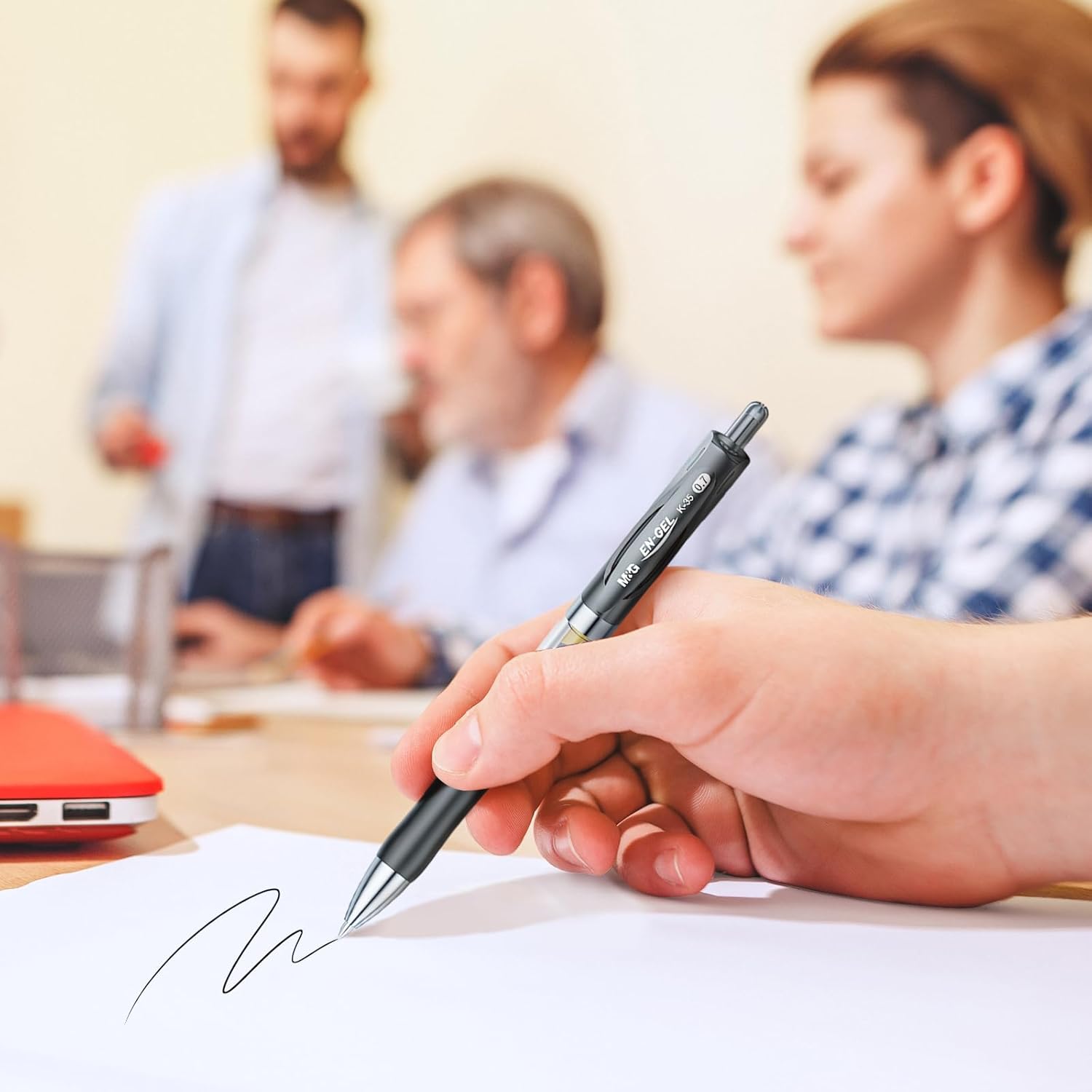 M&G Gel Pens, 0.7mm Black Gel Pens Medium Point, 36 PCS Retractable Gel Ink Rollerball Pens, Gel Ink Pens with Premium Ink & Comfort Grip for Smooth Writing Office School Men Women - Image 6