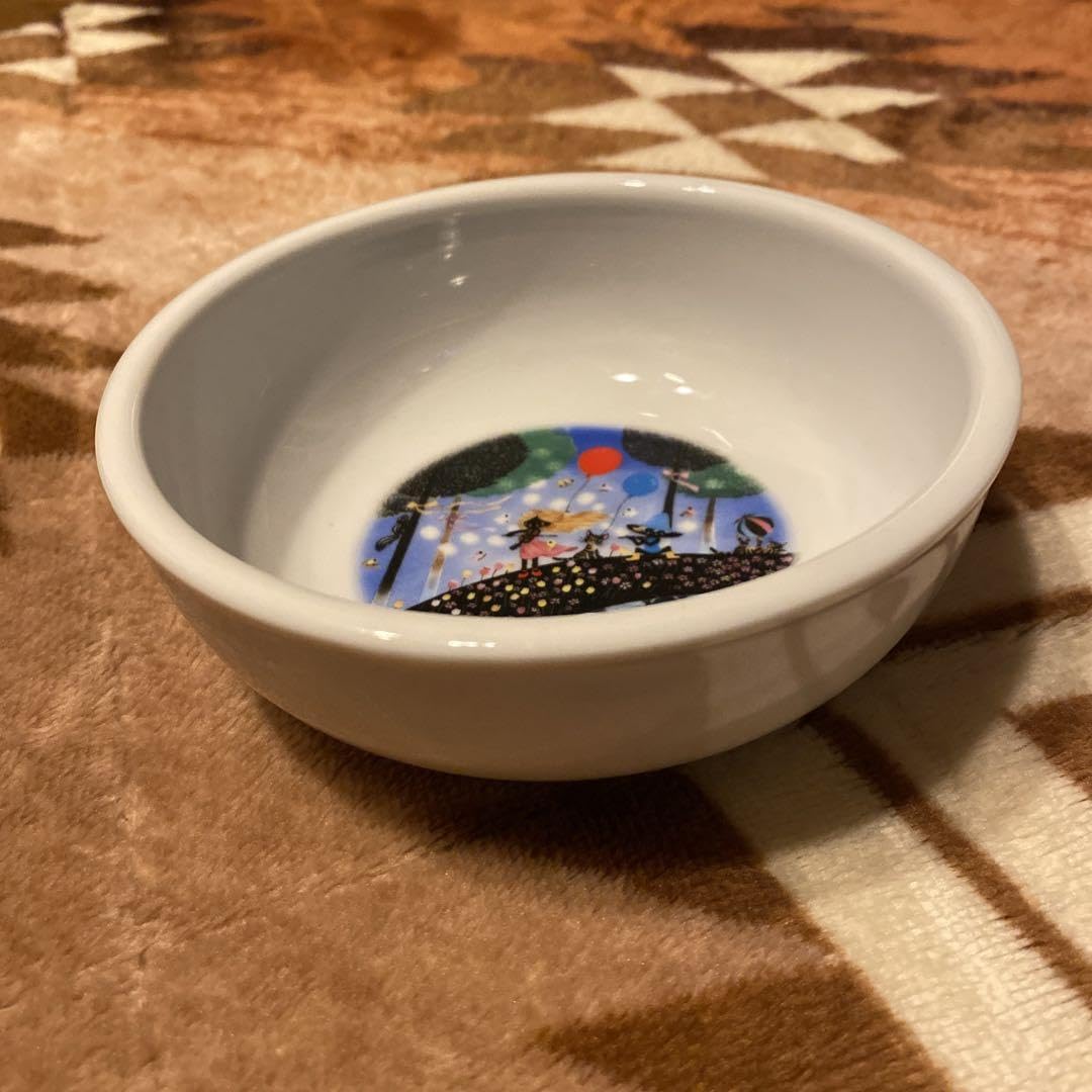 藤城清治　HOYA 飾り皿　4枚セット Amazon.co.jp: 藤城清治 皿 ボウル ステンドグラス 小皿 : おもちゃ