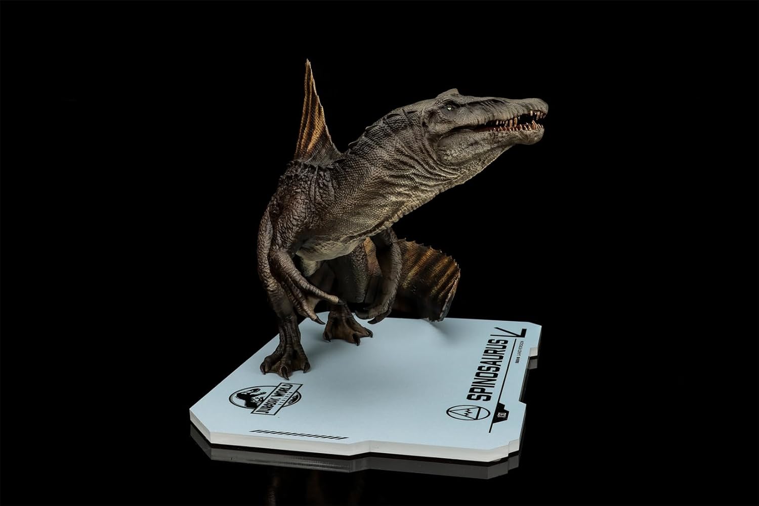 Dino Dream 1:30 Scale Spinosaurus Stand Version Figure
