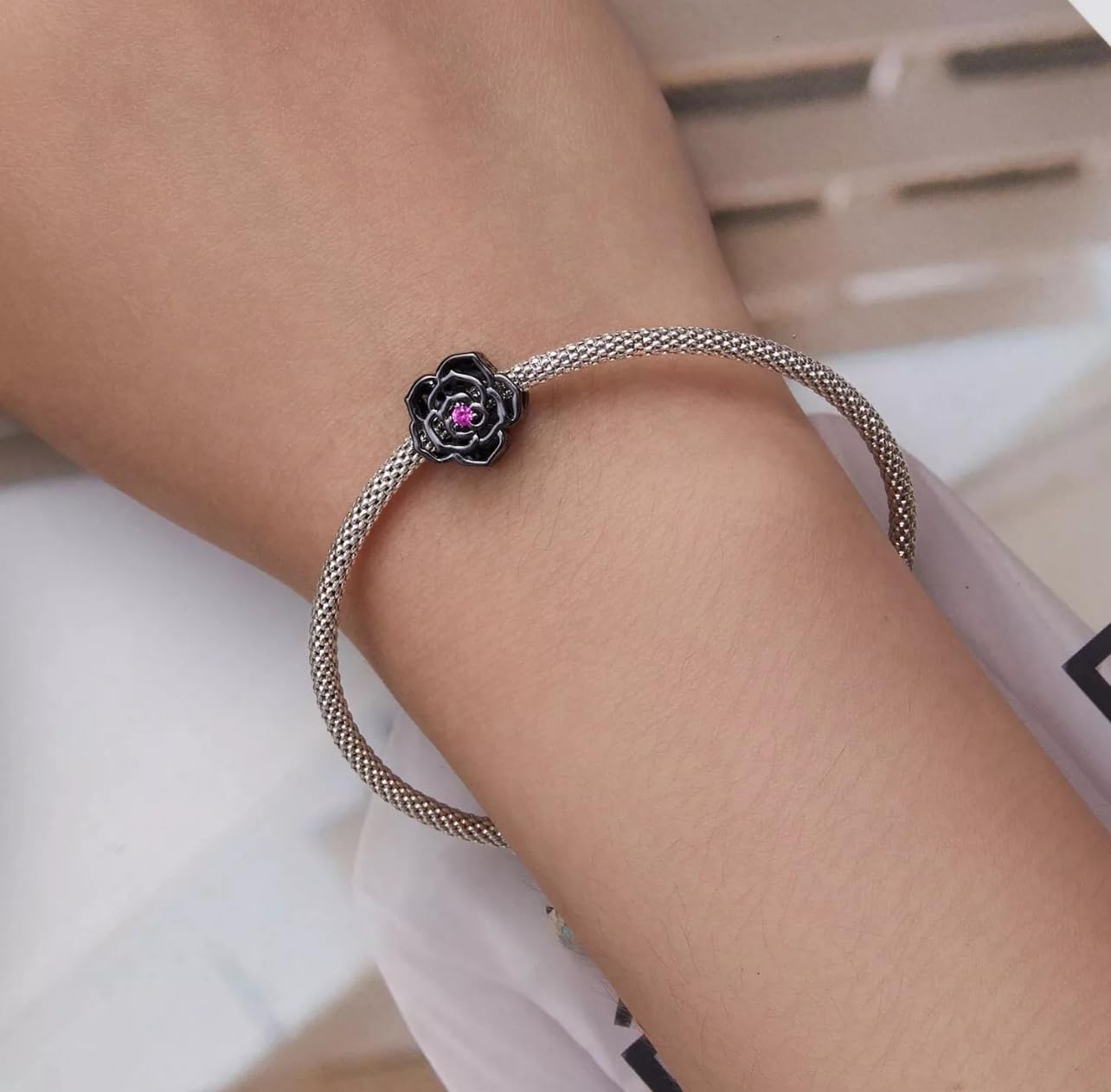 FLXHHX Abalorio de Plata de Ley 925 auténtica con diseño de Flor de Rosa Negra Brillante, Compatible con Pulsera