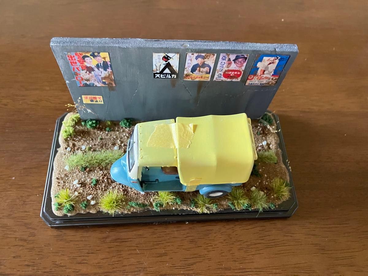 国産名車 1/24 ダイハツ ミゼット 三輪 ジオラマ 旧車 ミニカー レトロ Amazon.co.jp: 特売 な風景 旧車 ダイハツミゼット三輪 初代