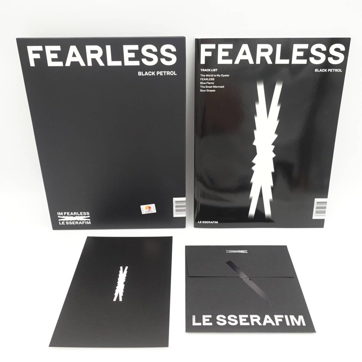 Amazon.co.jp: LE SSERAFIM First mini album FEARLESS BLACK PETROLCD