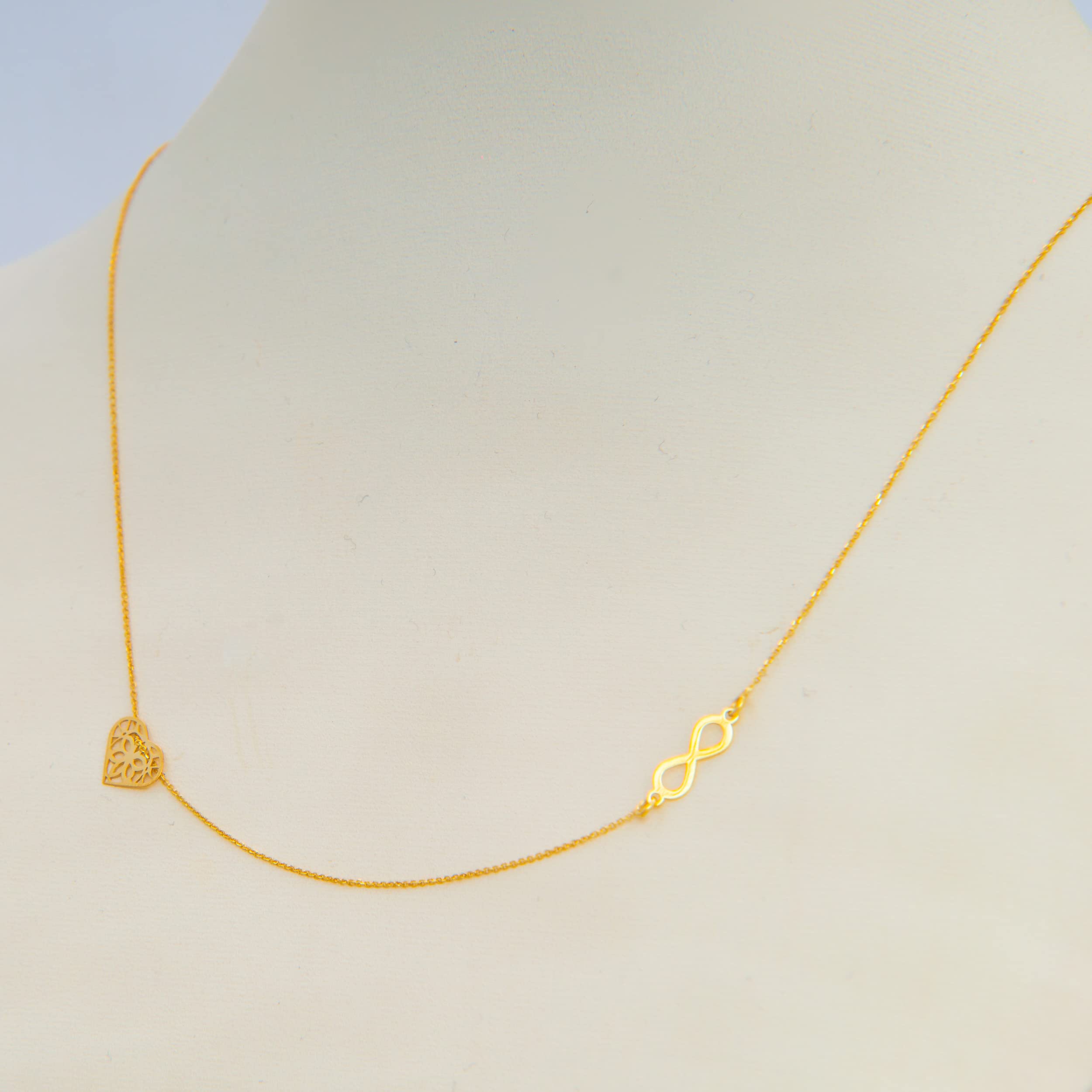 Goldene Damen Halskette 333 8k Gold Gelbgold Kette mit Anhänger Herz Unendlichkeit Gravur
