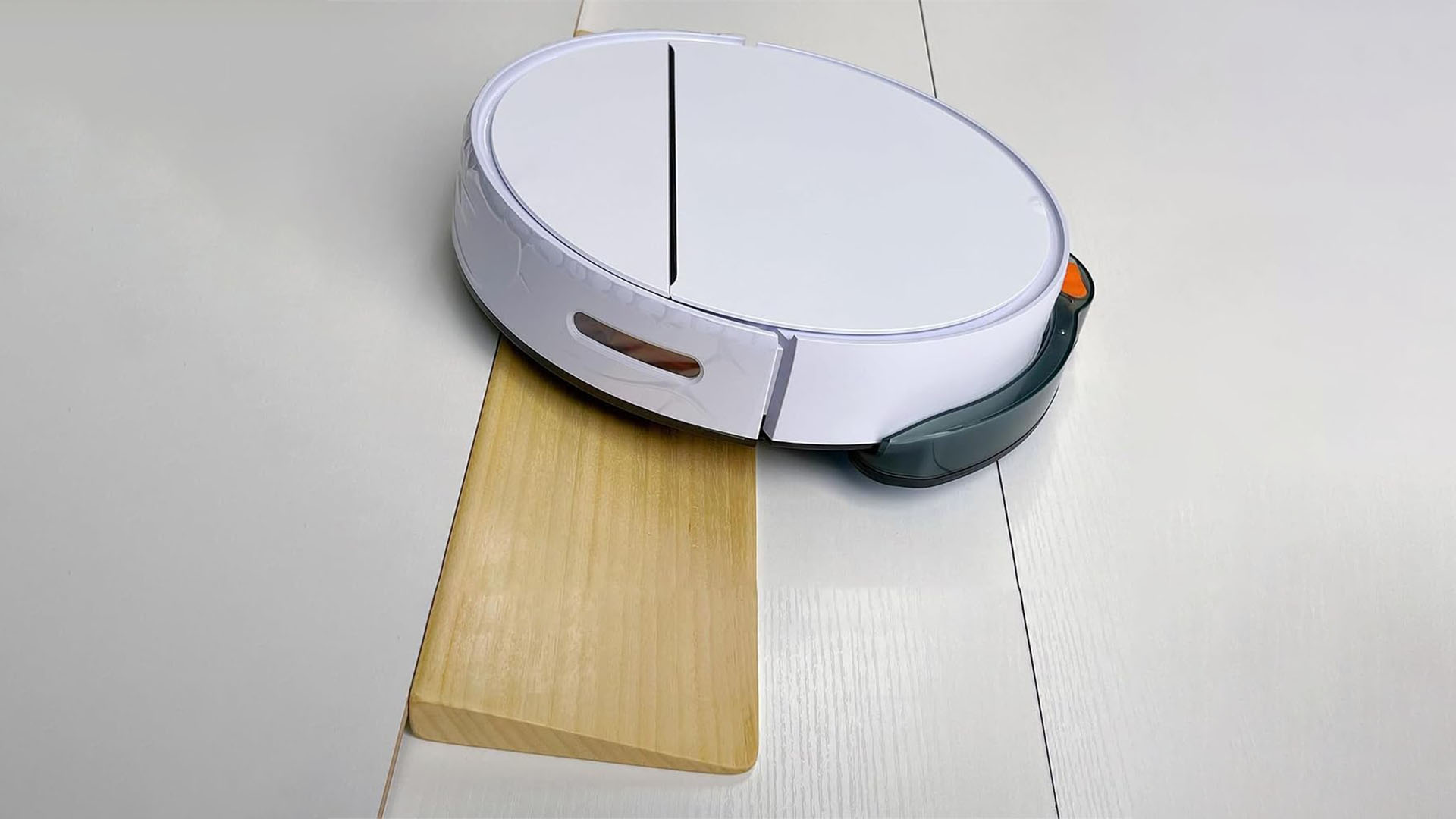 Produktbild von Yardwe Kehrroboter-Rampe – Kleine Stufenrampe Aus Kunststoff, 17,1 X 5,1 Cm, Für Saugroboter, Elektroautos & Spielzeug
