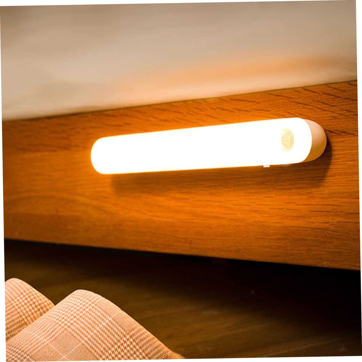 QYYZTQY Lampka do karmienia Przenośna lampka nocna Bateria litowa Światłoczułe białe lampki nocne LED do szafki dziecięcej