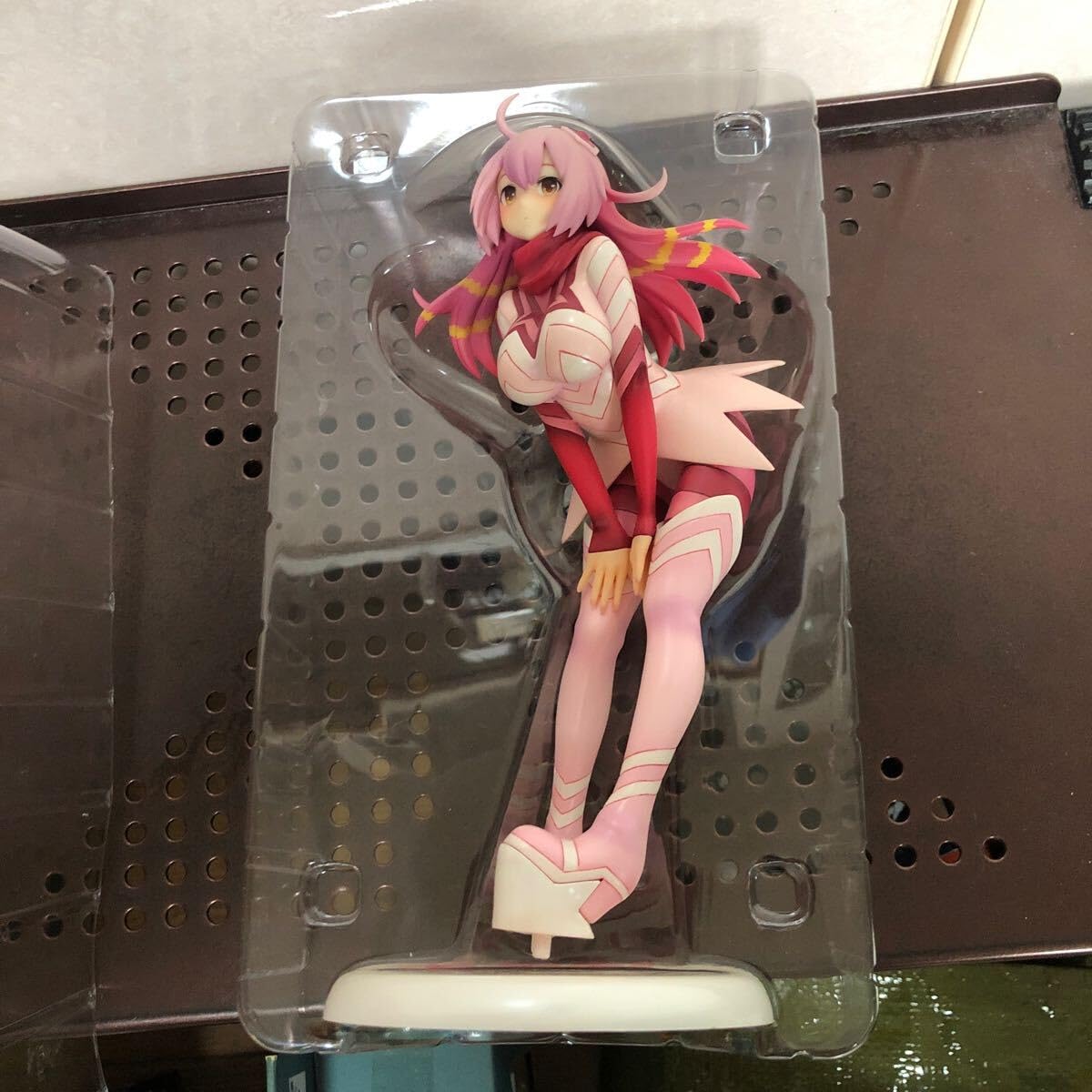 Amazon | ウルトラ怪獣擬人化計画 ガッツ星人 SAKURA ver 限定 