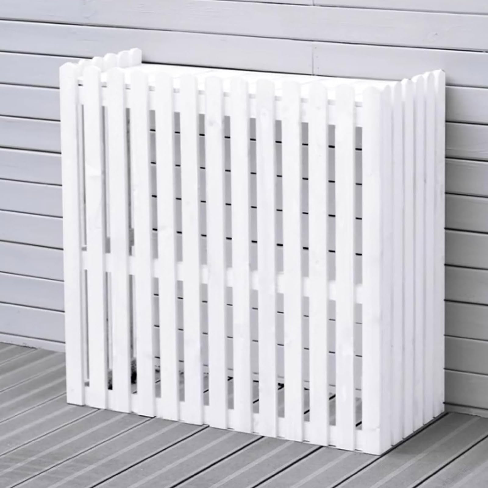 Climatiseur en bois massif transformé en support de fleurs pour décorer le balcon familial