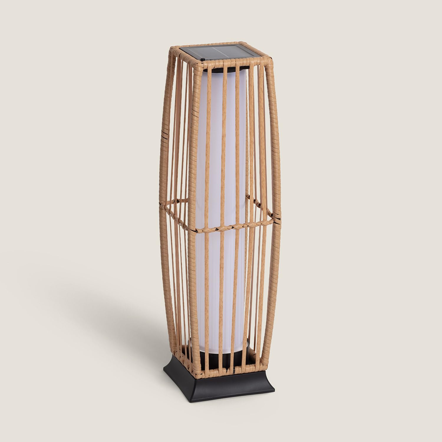 LEDKIA LIGHTING - Lampadaire LED Extérieur Solaire Arley | Éclairage 1W à Faible Consommation | IP44 Résistant aux Intempéries | Durée de Vie 40,000h | Rotin Synthétique, Naturel, Polyéthylène
