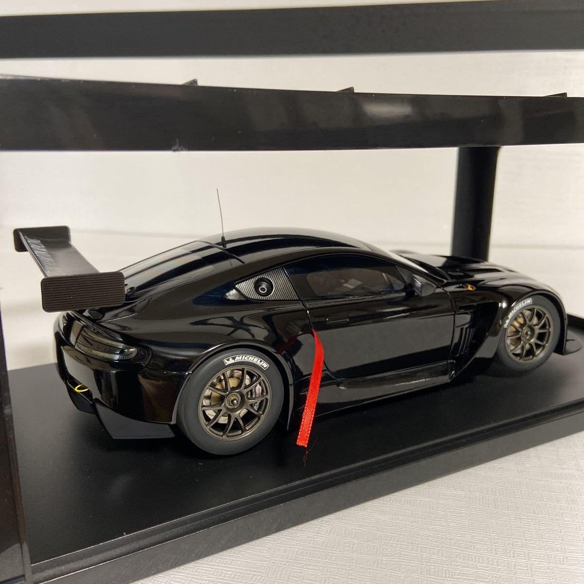 絶版未開封品オートアート1/18アストンマーティンVANTAGE V12 GT3 絶版未開封品オートアート1/18アストンマーティンVANTAGE V12 GT3