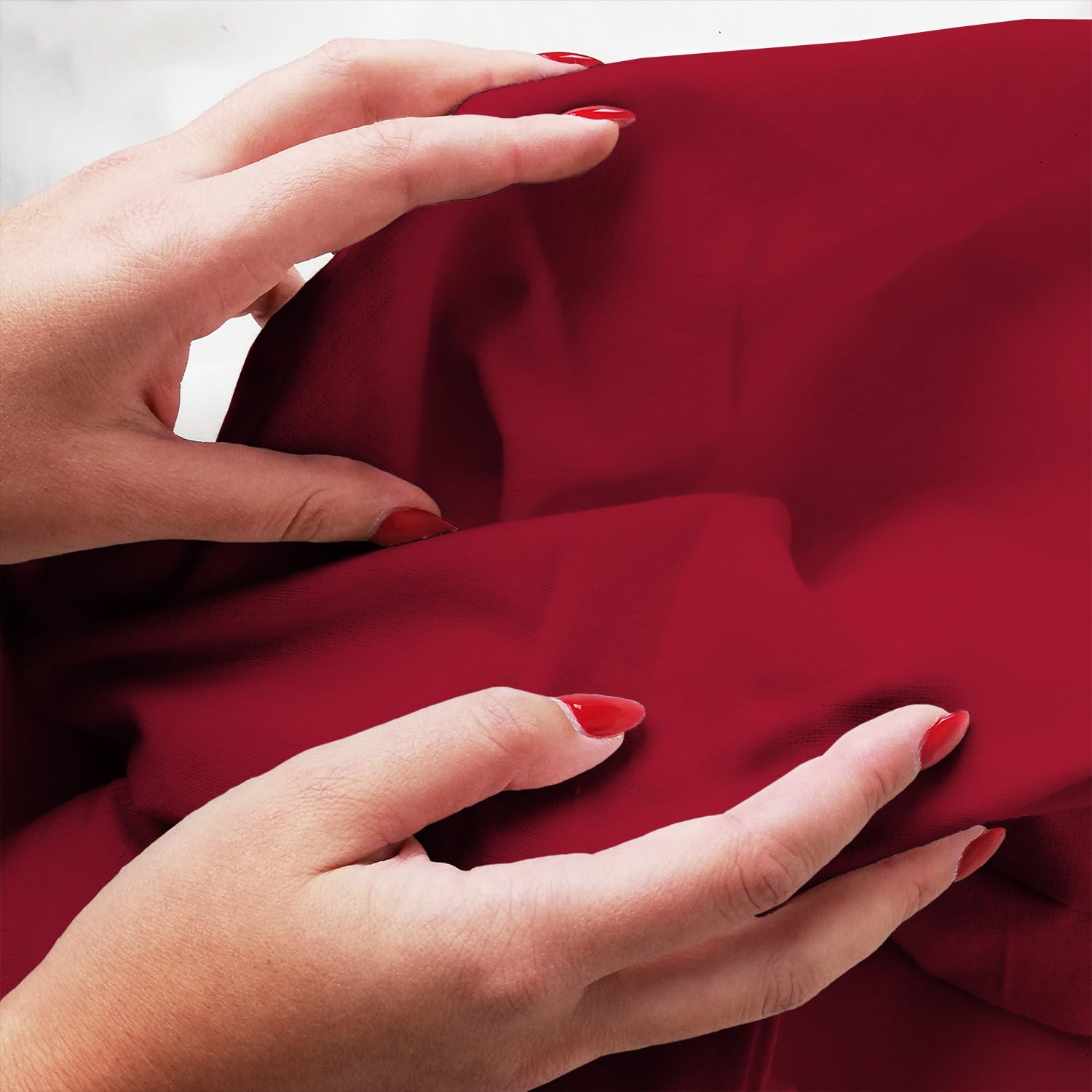Banzaii Completo Lenzuola Invernale Felpate in Flanella Anti-Pilling 100% Cotone, adatto anche ai materassi più alti, 4 pezzi, Matrimoniale Rosso