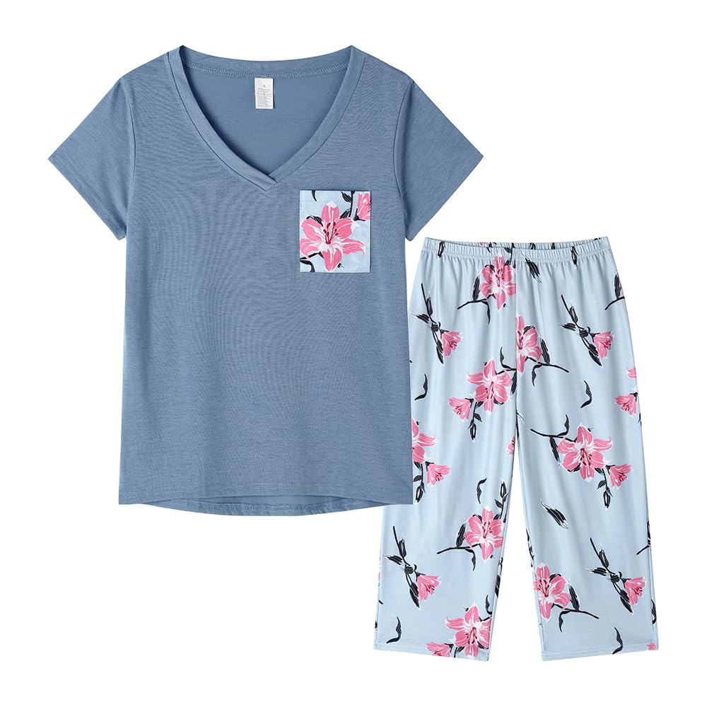 YIJIU Women's Short Sleeve Tops and Capri Pants Cute Cartoon Print Pajama Sets Medium Blue Flowers