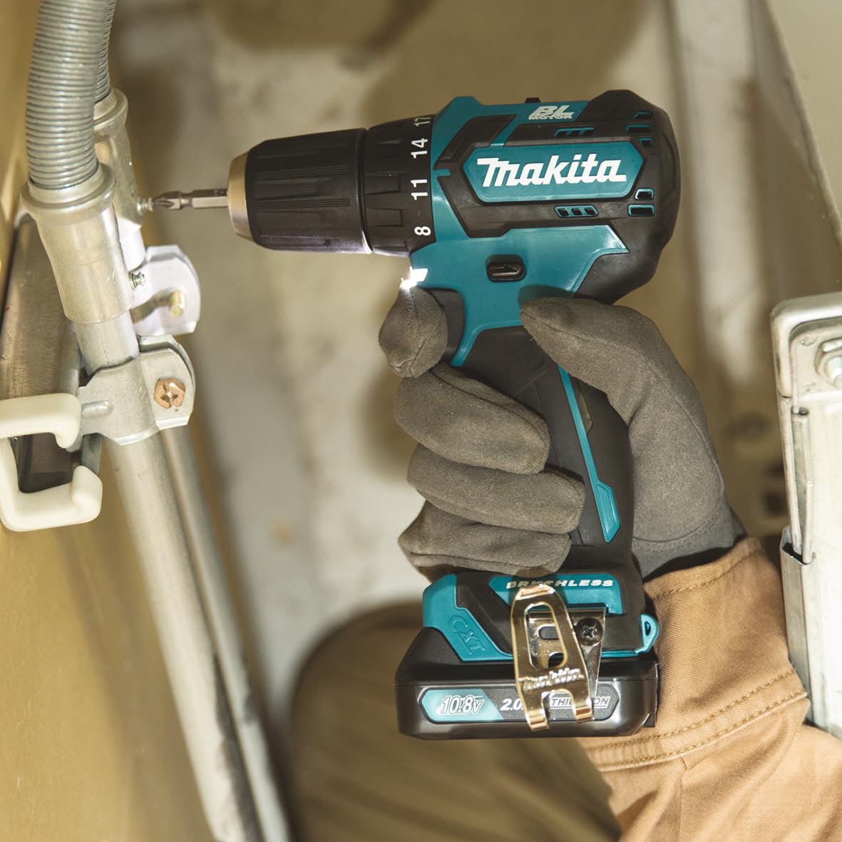 Makita DF332DZ drill Senza chiave Nero, Blu 1 kg