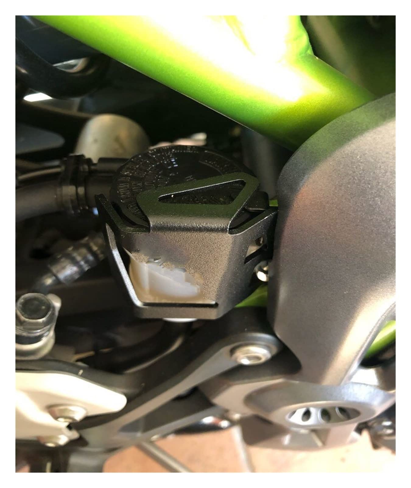 Schutzrahmen Für Kawasaki Z750 2007-2013 - CNC Aluminium Bremsflüssigkeitsdeckel