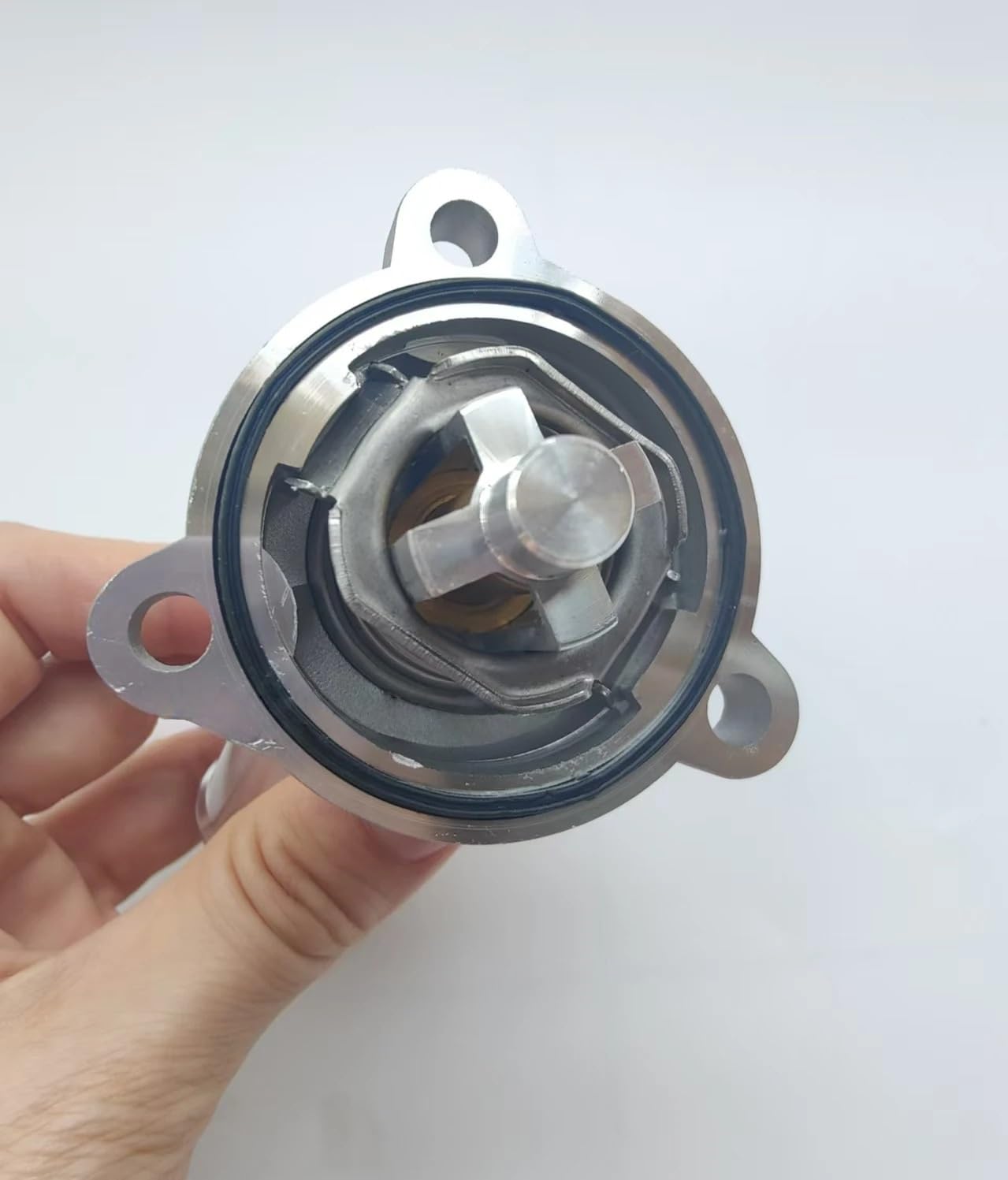 Termostat układu chłodzenia silnika pasujący do Chevrolet Spark 1.2L OEM#25199831 Obudowa termostatu