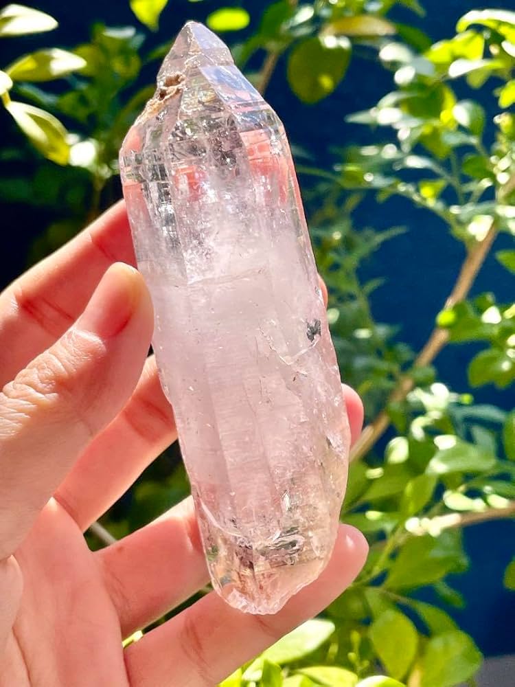 BIG 超透明　薄いピンク　エレスチャルクォーツ　骸骨水晶　高波動 原石　水晶 Amazon.co.jp: BIG 超透明 薄いピンク エレスチャルクォーツ