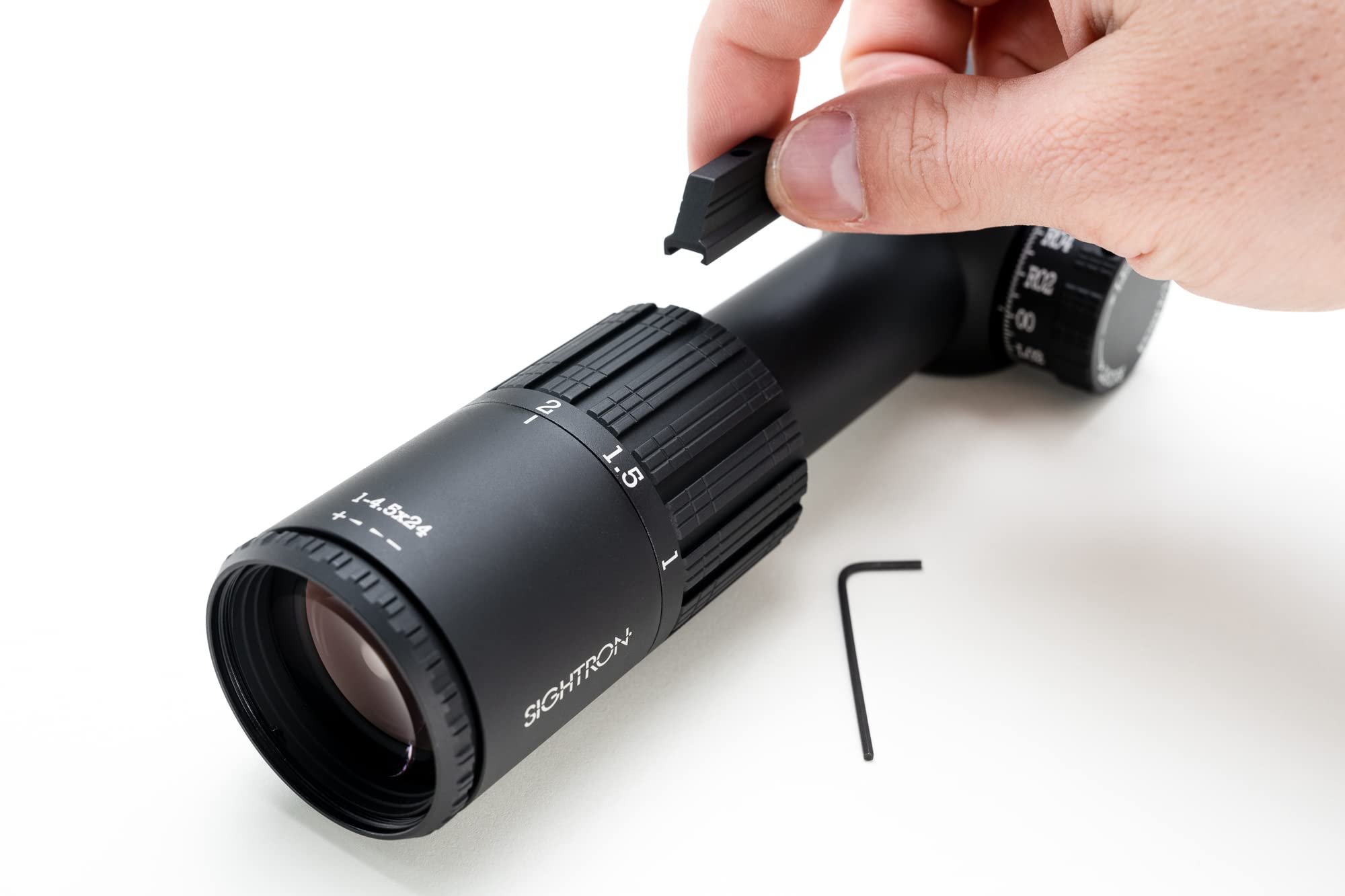 Amazon.com : Sightron S-TAC 1-4.5X24 SR1 Service Rifle Scope