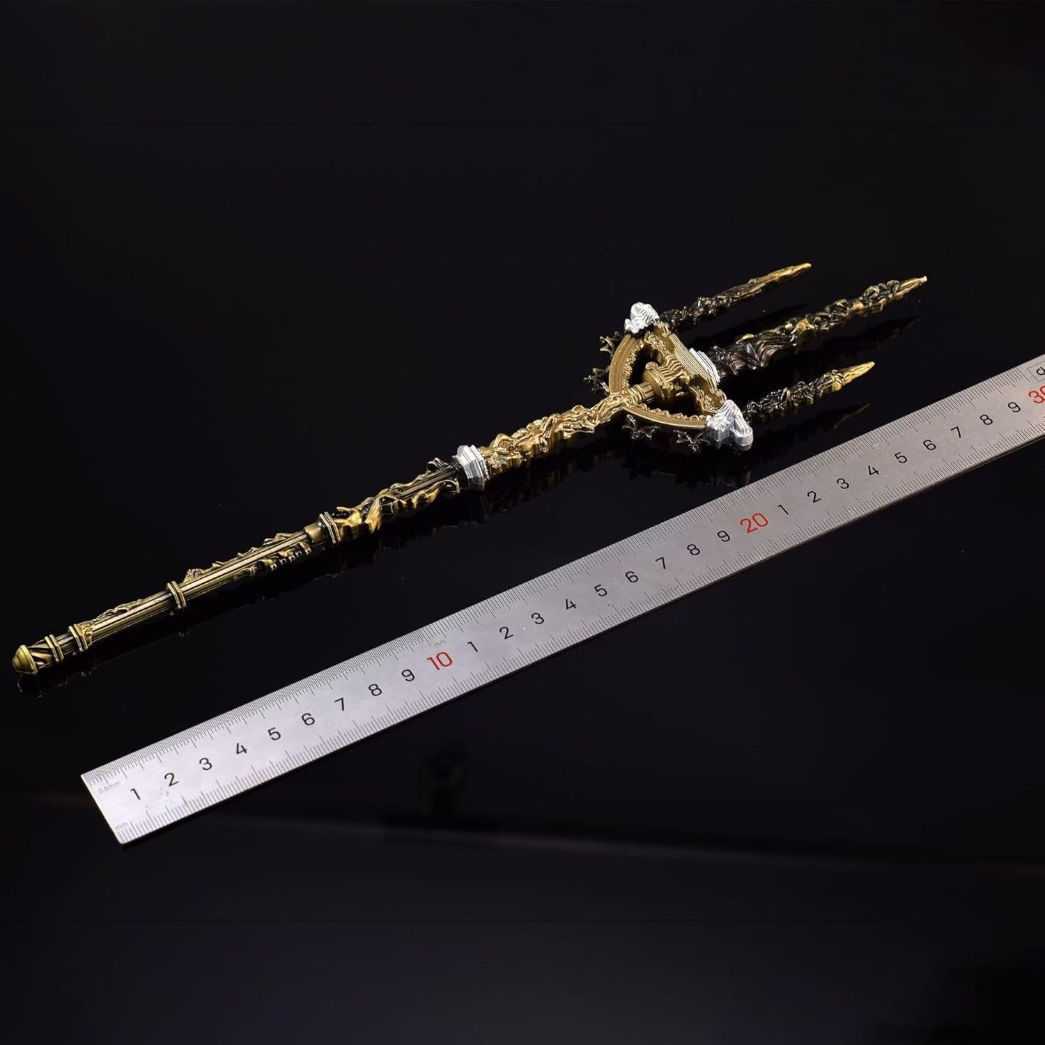 Amazon.co.jp: エルデンリング 武器 モデル モーグウィンの聖槍