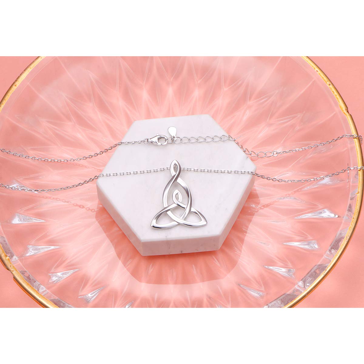 DAOCHONG 925 Sterling Silber viel Glück Irischer Schmuck Keltischer Knoten Halskette mit Anhänger für Frauen