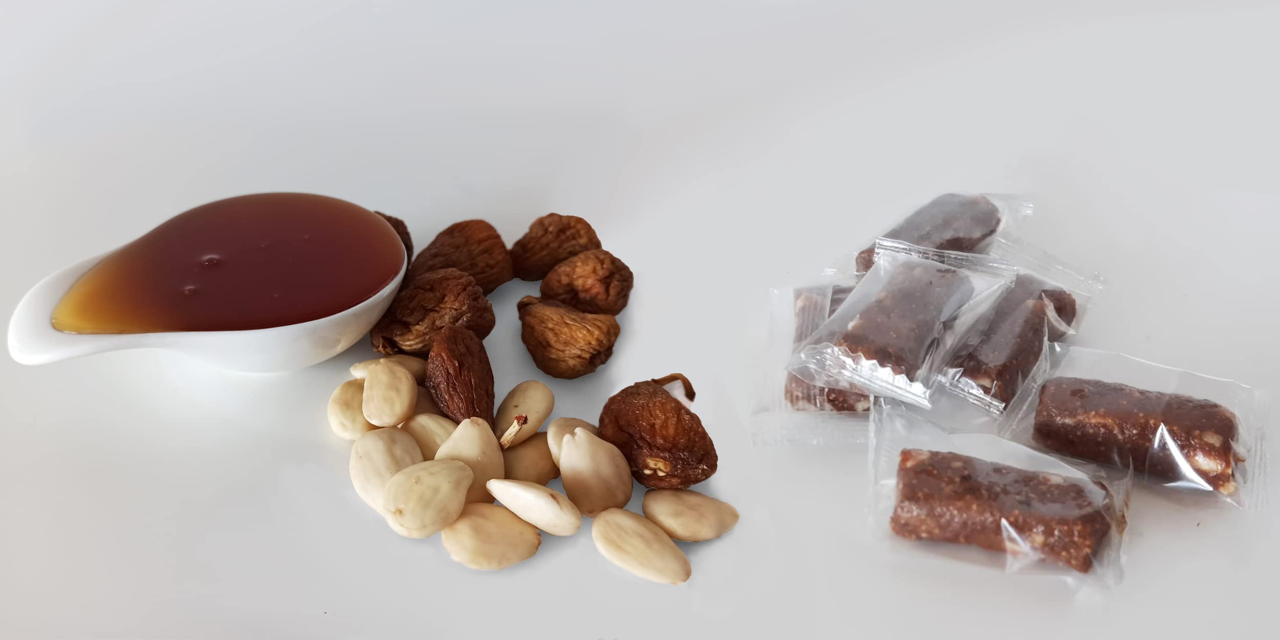 Manolhigos | Barritas de higo con almendras | Barritas energéticas naturales | Higos 100% naturales | Sin azúcares añadidos | 25%+ de almendras enteras | Almendras de España | Pan de higo (250 gramos)
