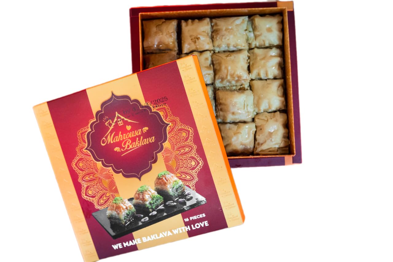 Middle Eastern Dessert With 4 Different Types Of Baklava In One Box, A Luxury Sweets Box Of Baklava With Pistachios, Walnuts, Cashews And Pecans, Suitable For Various Holidays And Occasions Small 1Lb